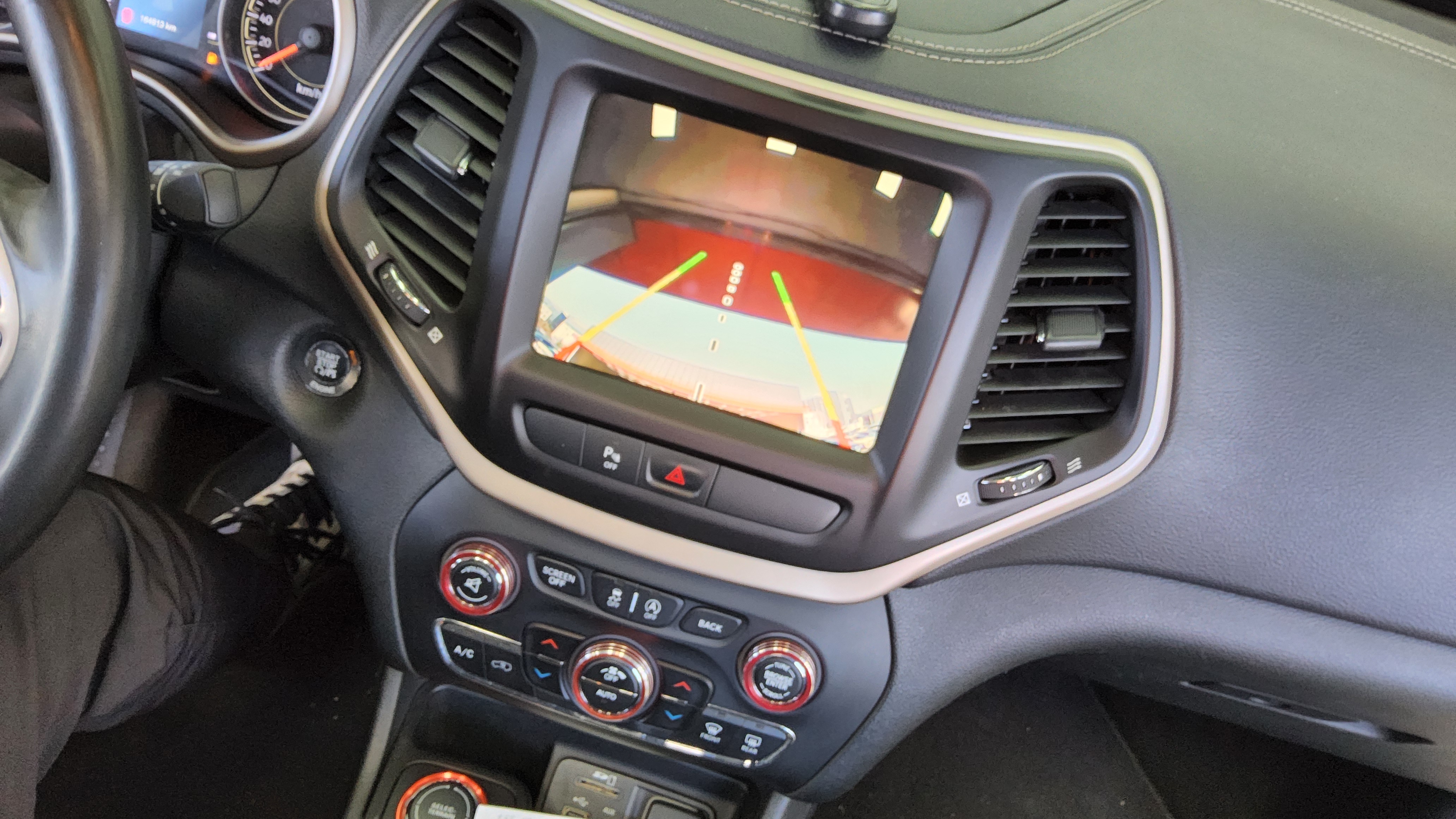 Jeep Cherokee 2015 - Image 16