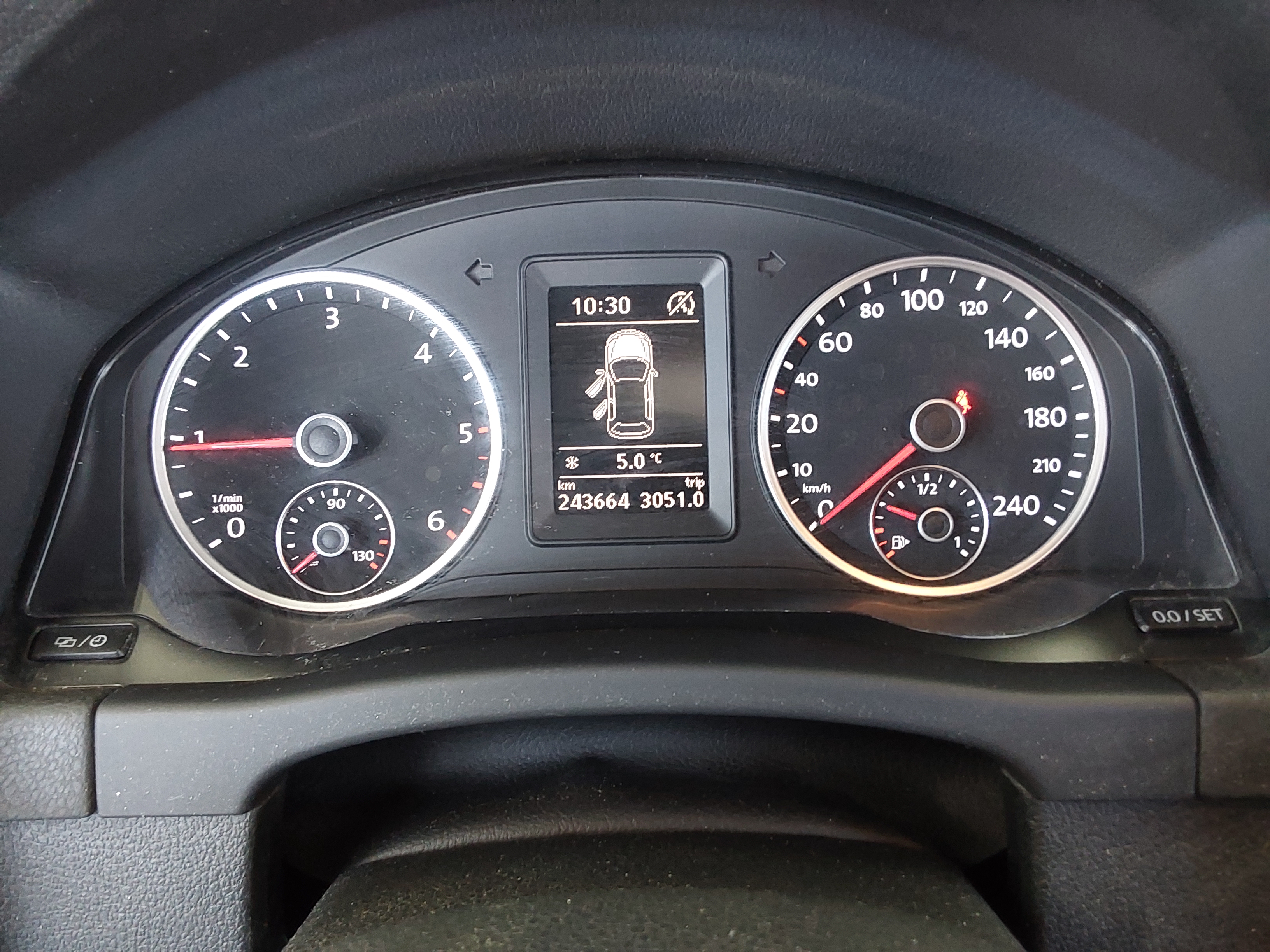 Volkswagen Tiguan - 8
