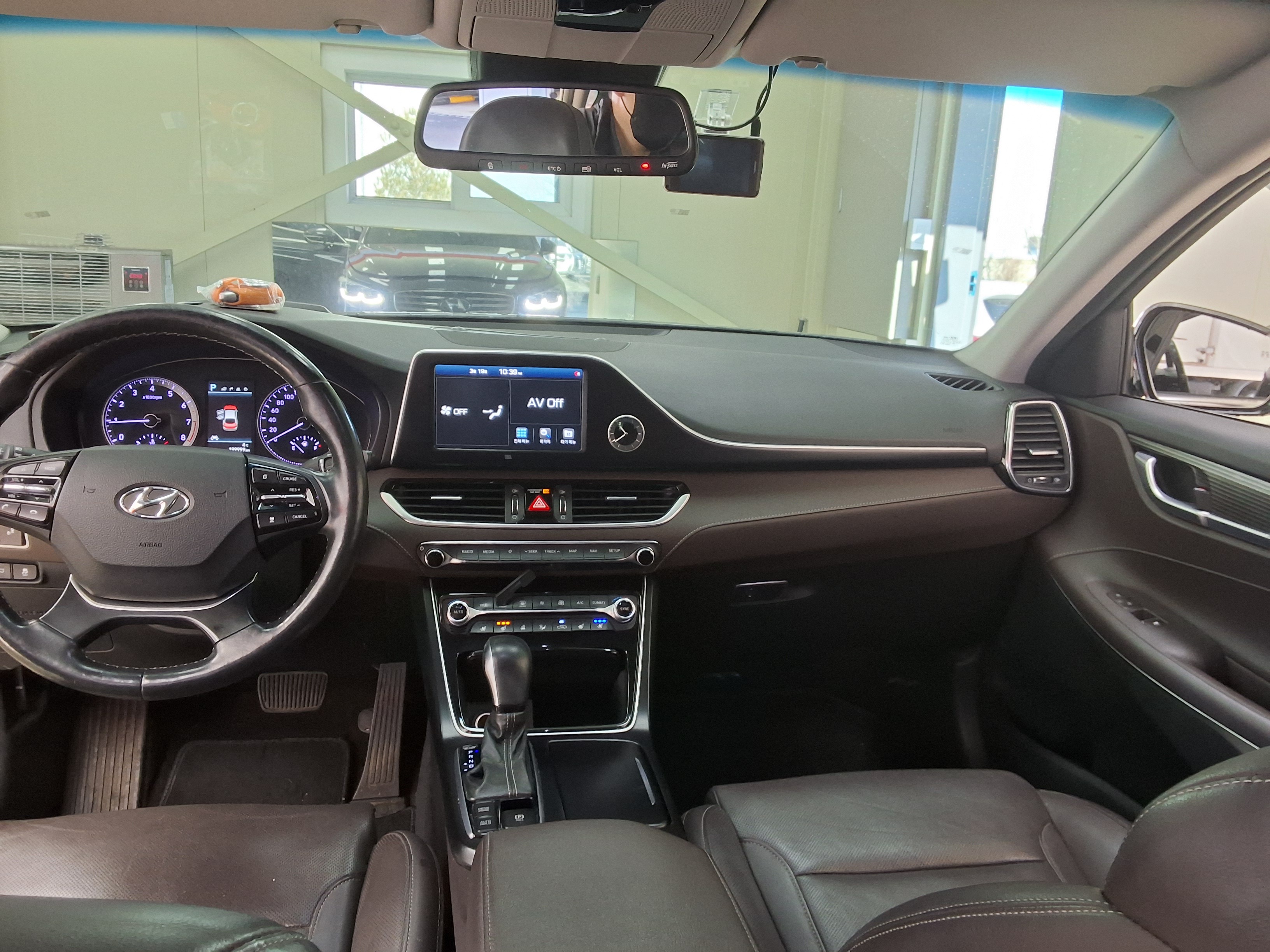 Hyundai Grandeur 2018 - Image 19