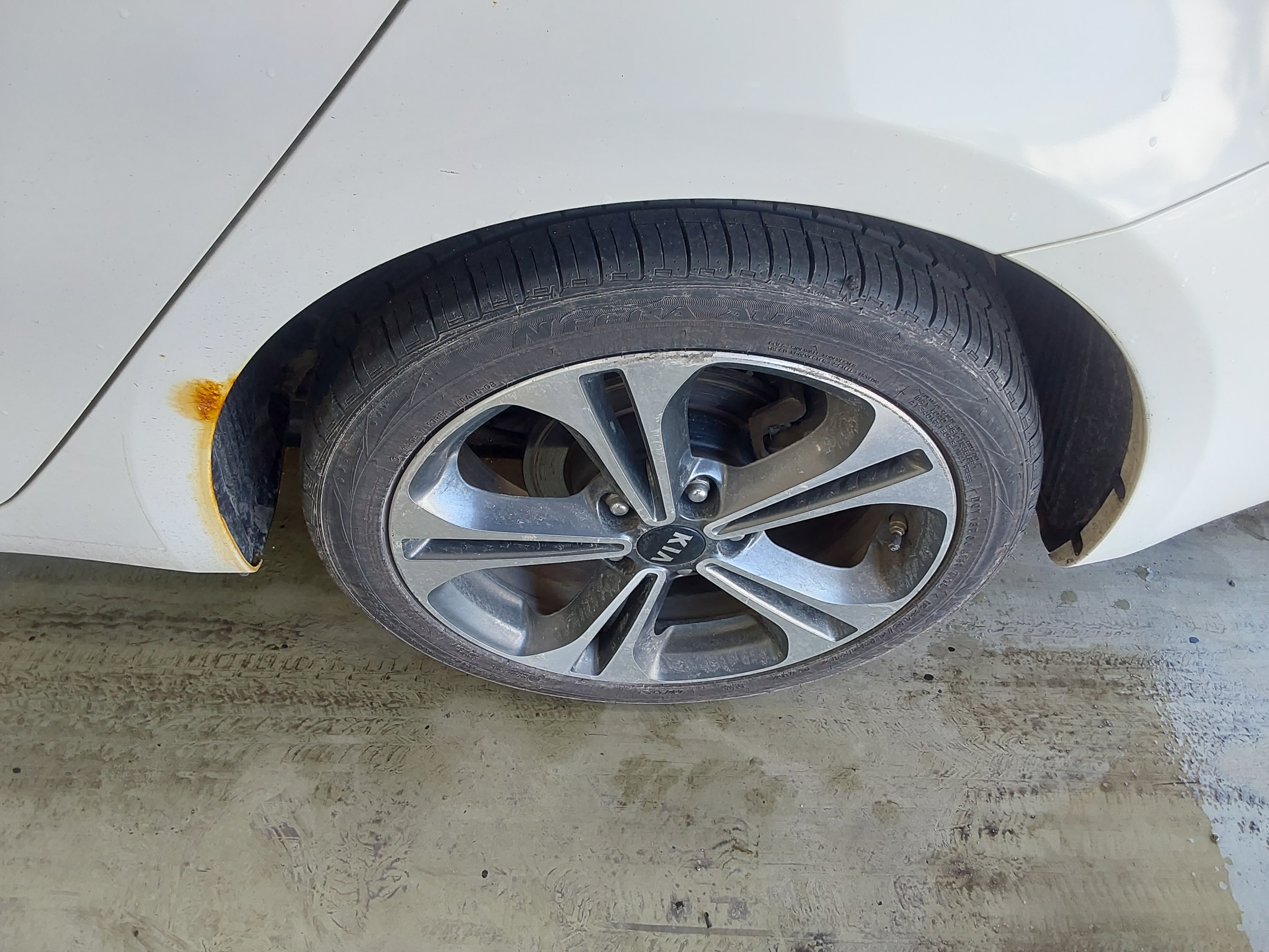 Kia K3 2015 - Image 20