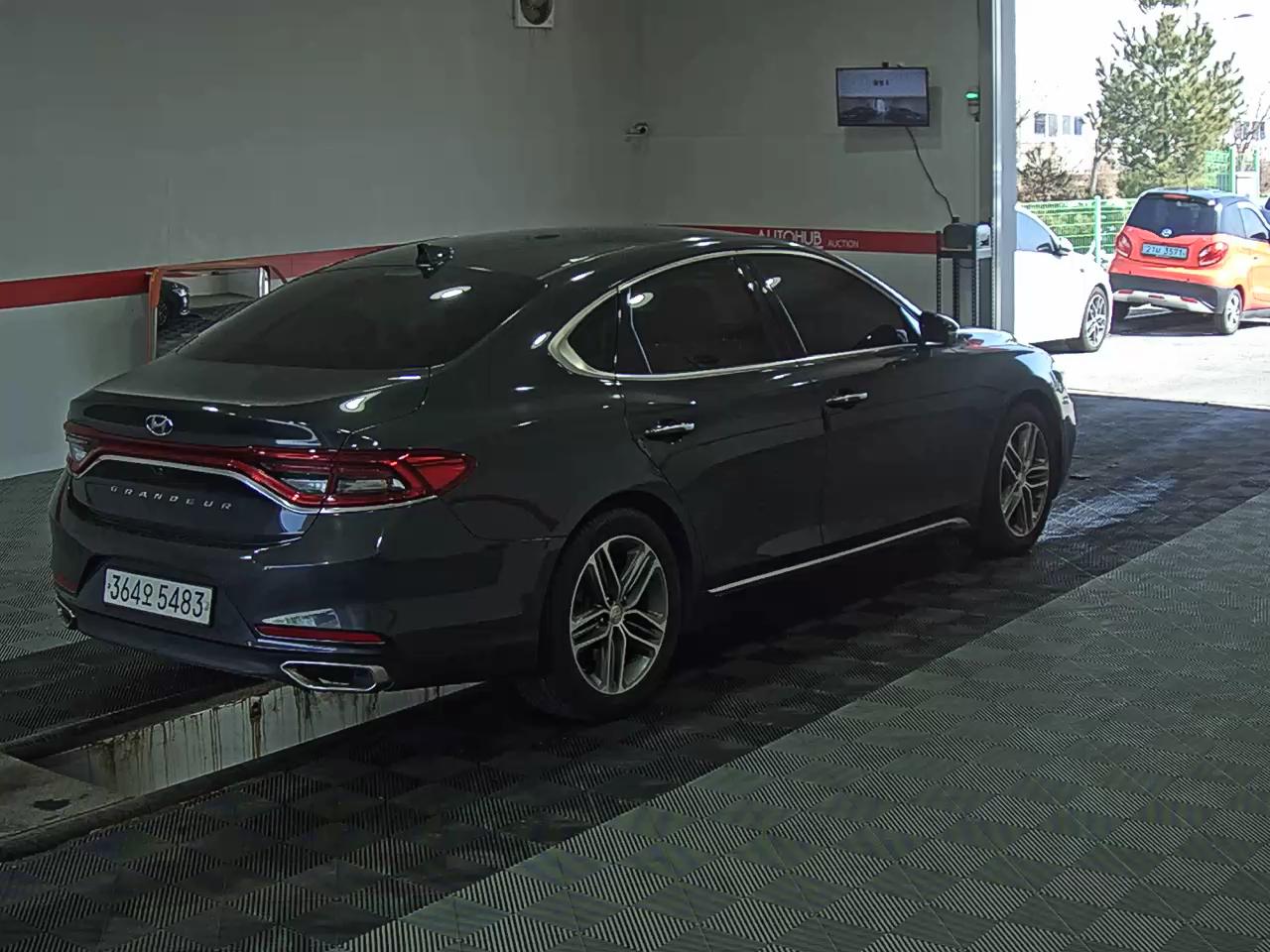 Hyundai Grandeur 2018 - Image 4