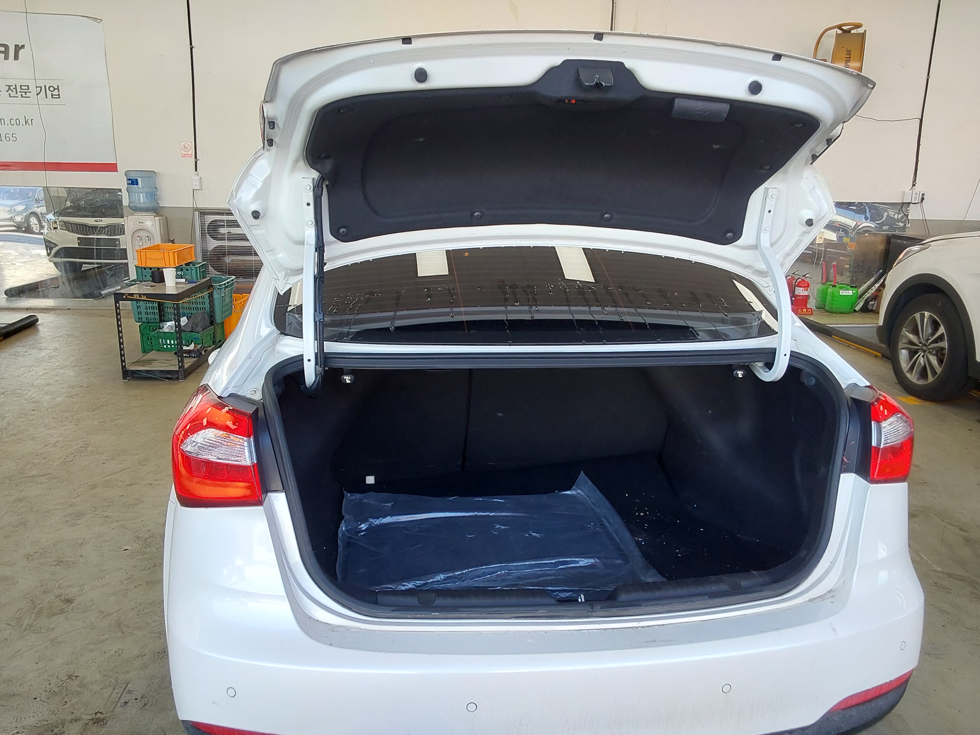 Kia K3 2015 - Image 14