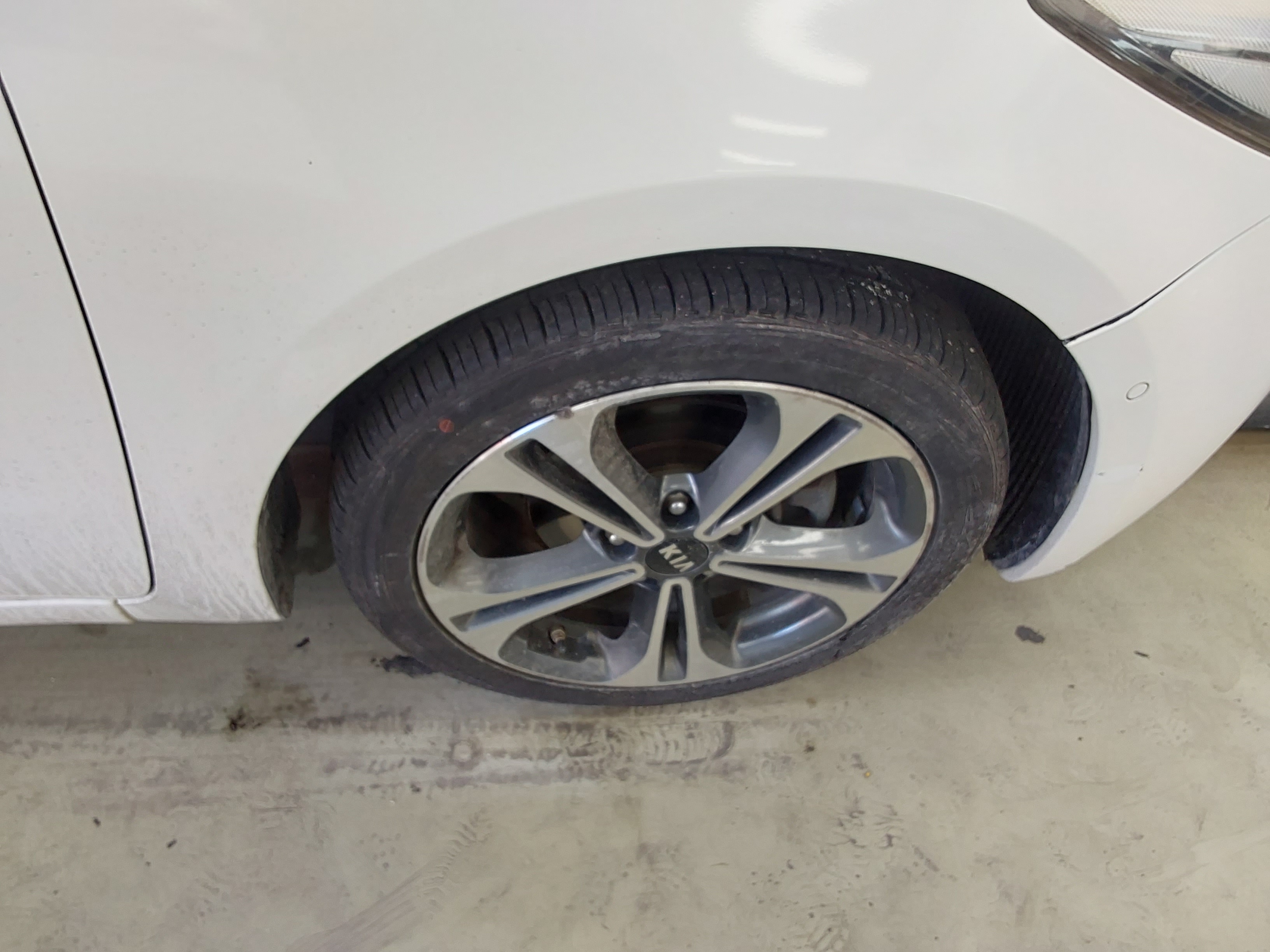 Kia K3 2015 - Image 21