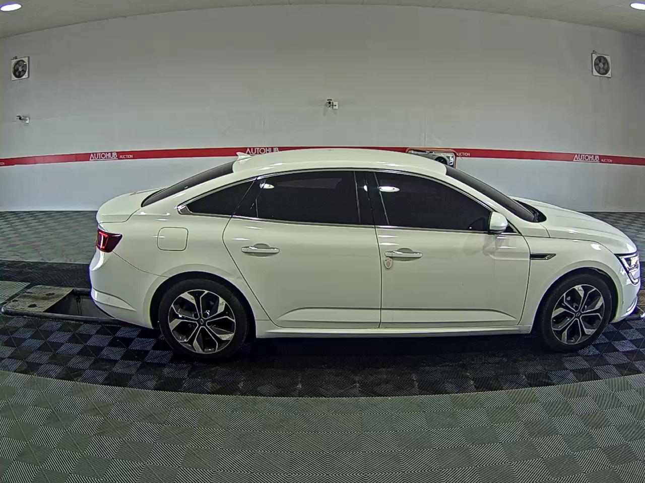Renault Samsung SM6 - 3
