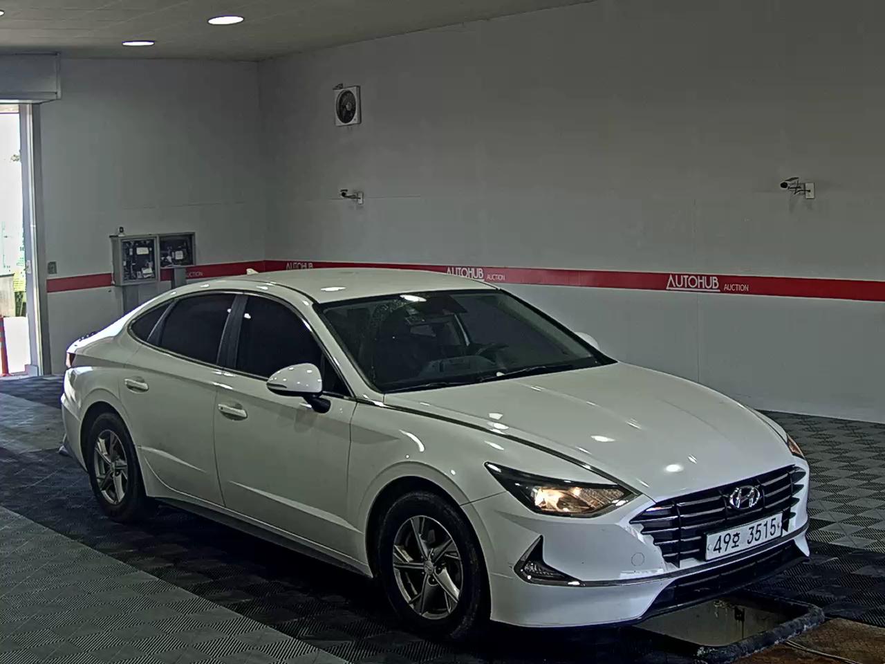 Hyundai Sonata 2020 - Image 2