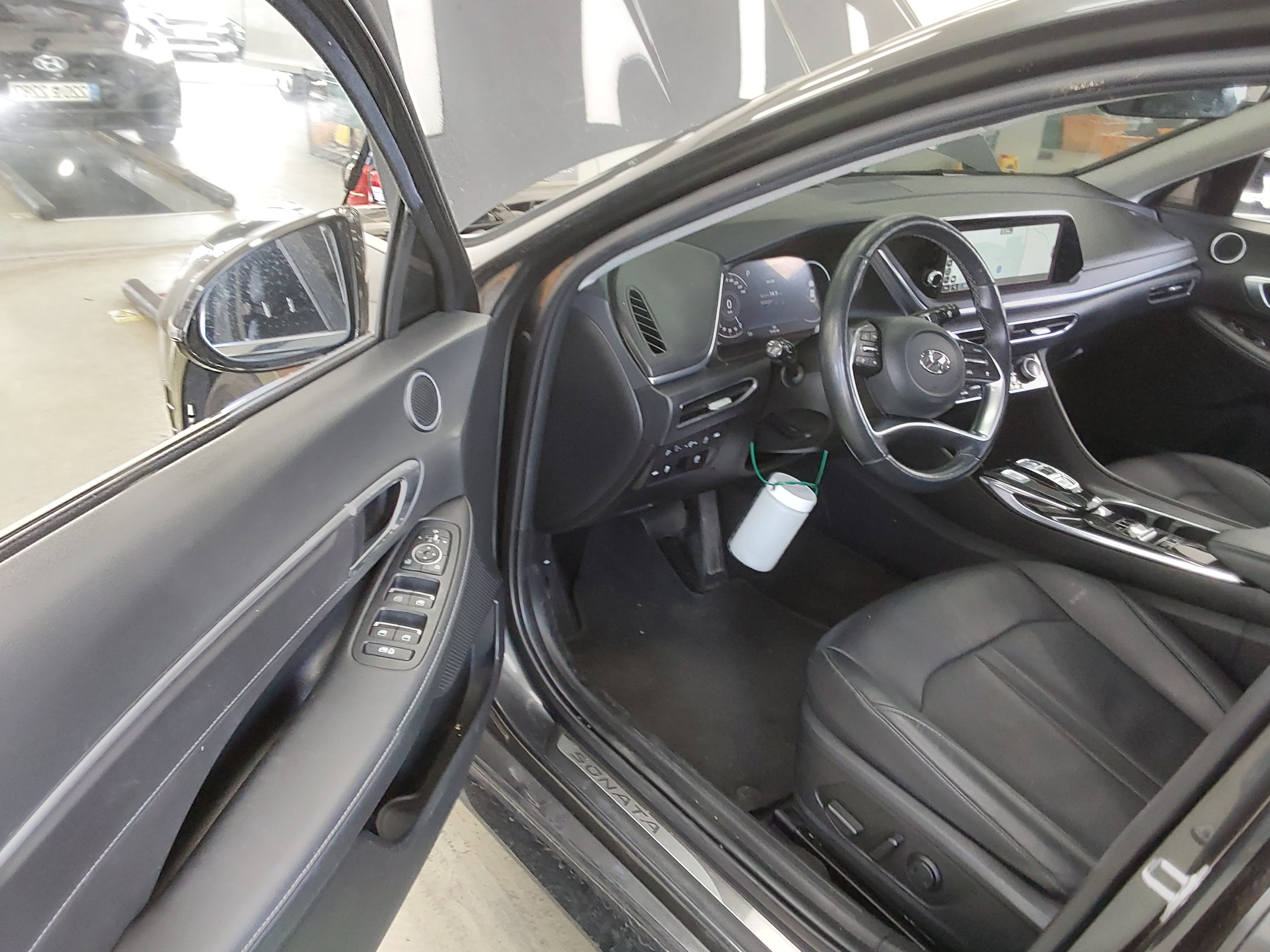 Hyundai Sonata 2023 - Image 9