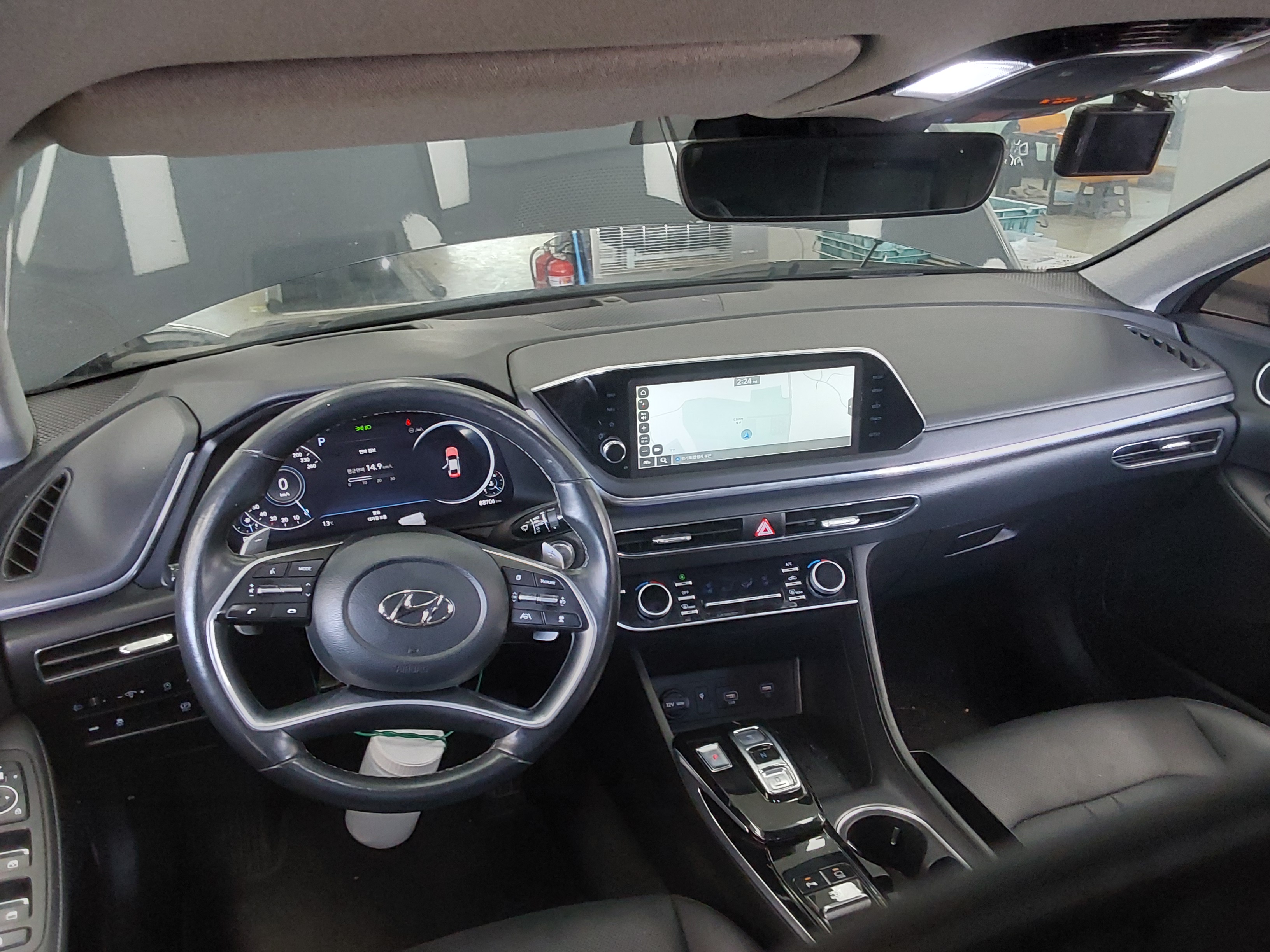 Hyundai Sonata 2023 - Image 10