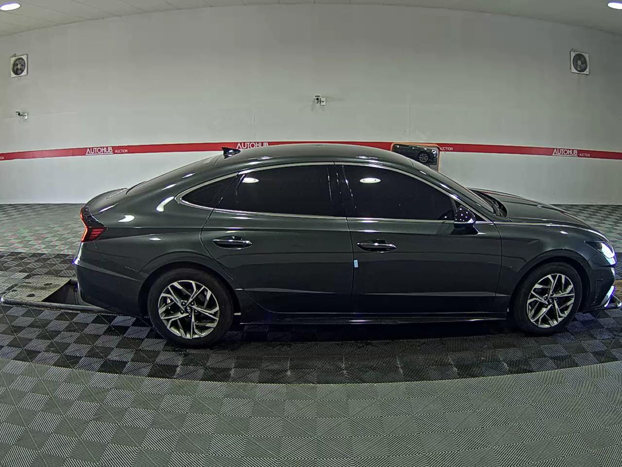 Hyundai Sonata 2023 - Image 3