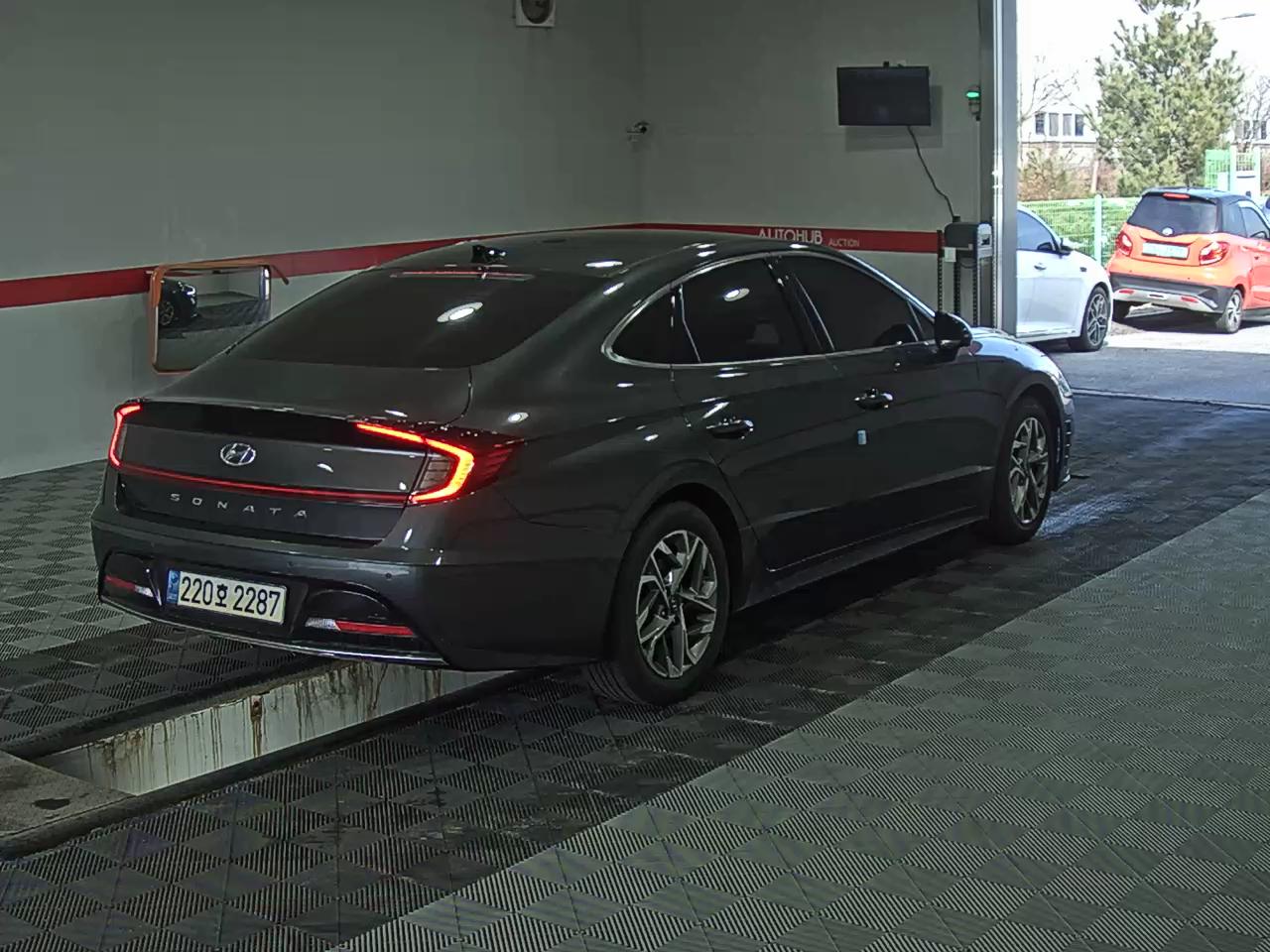 Hyundai Sonata 2023 - Image 4