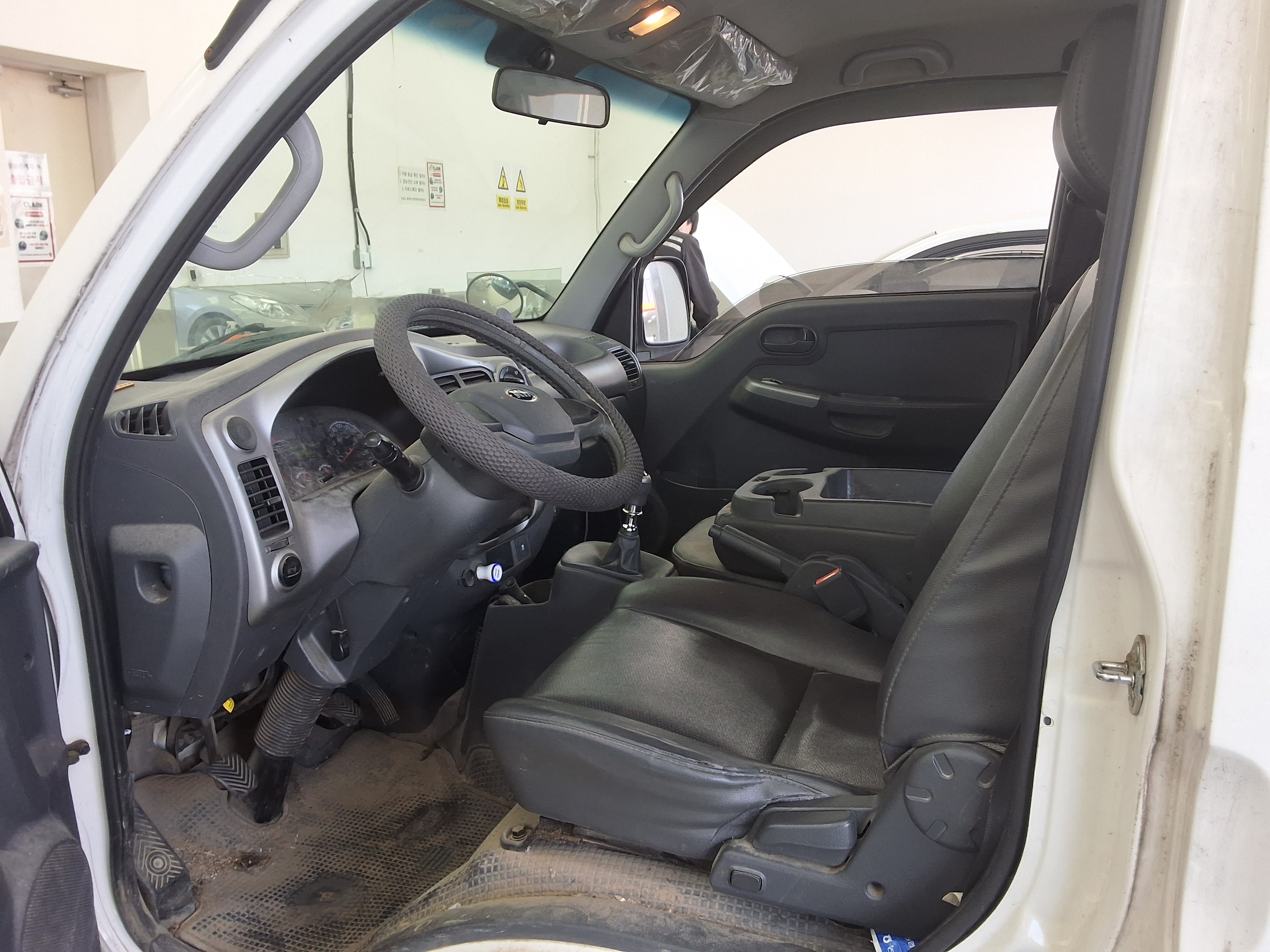 Kia Bongo 2015 - Image 9