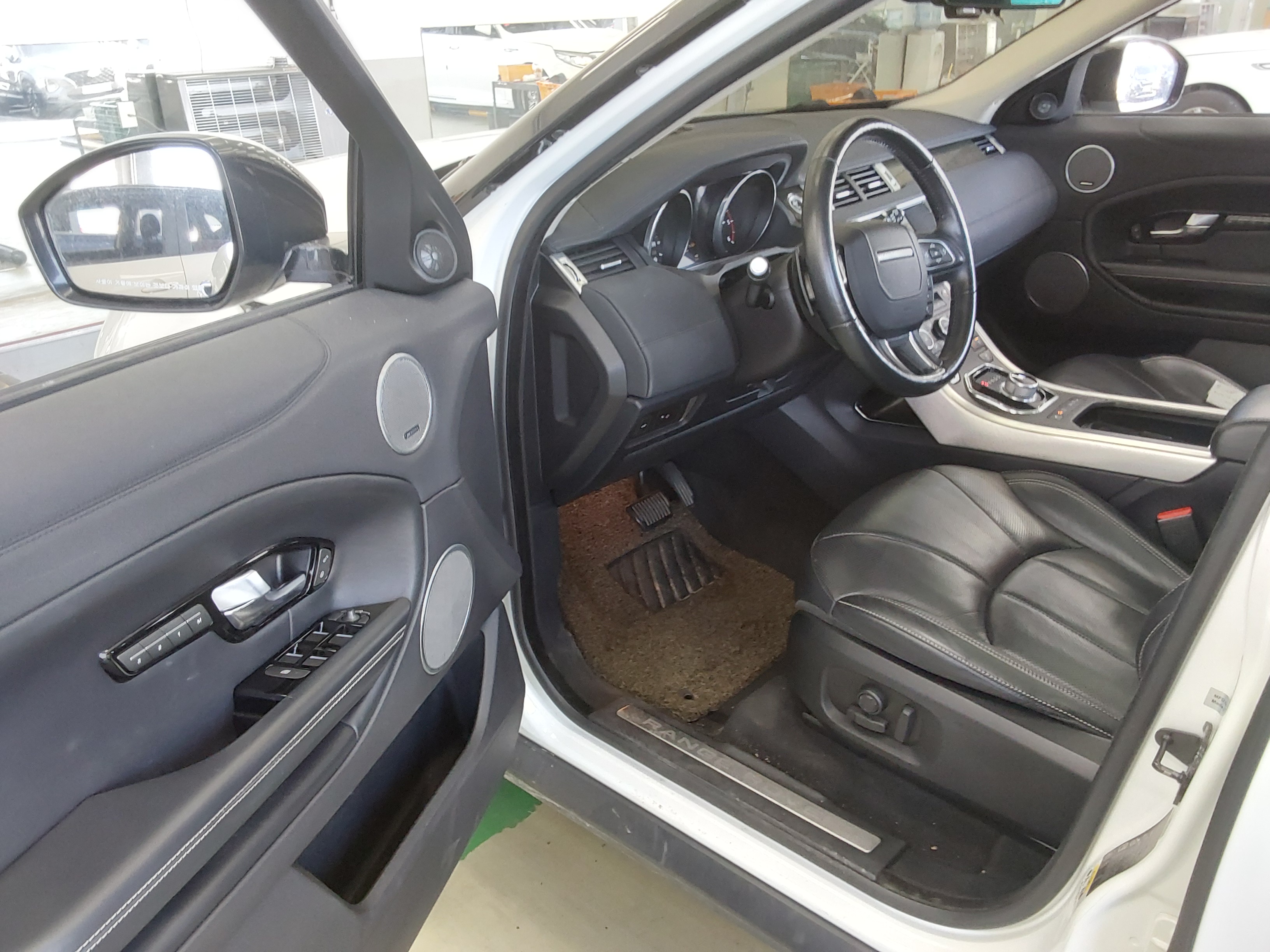 LAND-ROVER 레인지로버 - 9