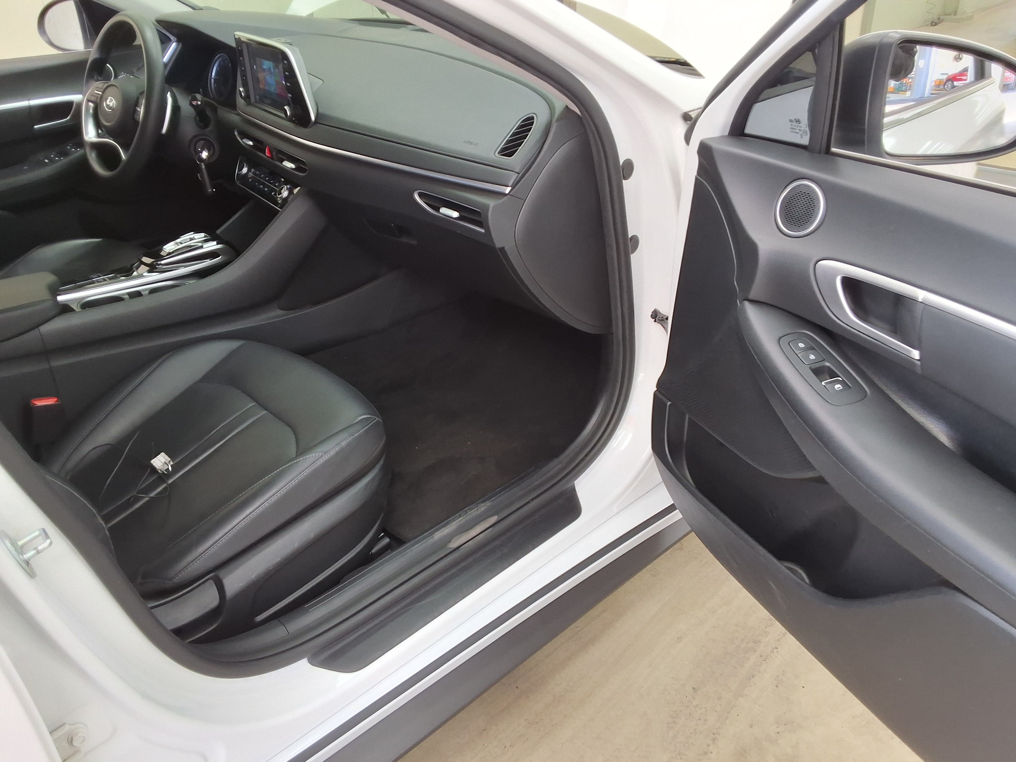 Hyundai Sonata 2020 - Image 13