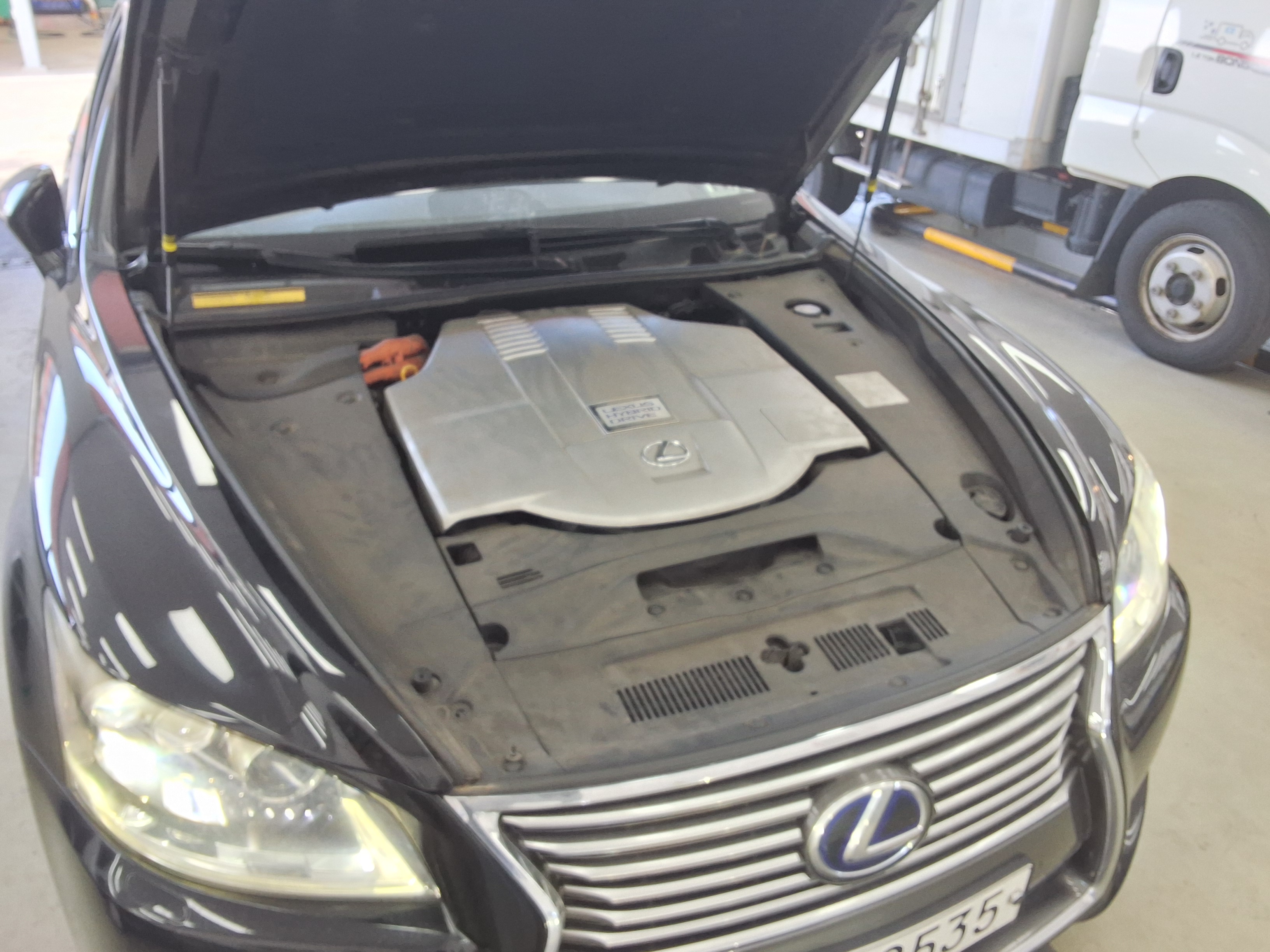 LEXUS LS - 21