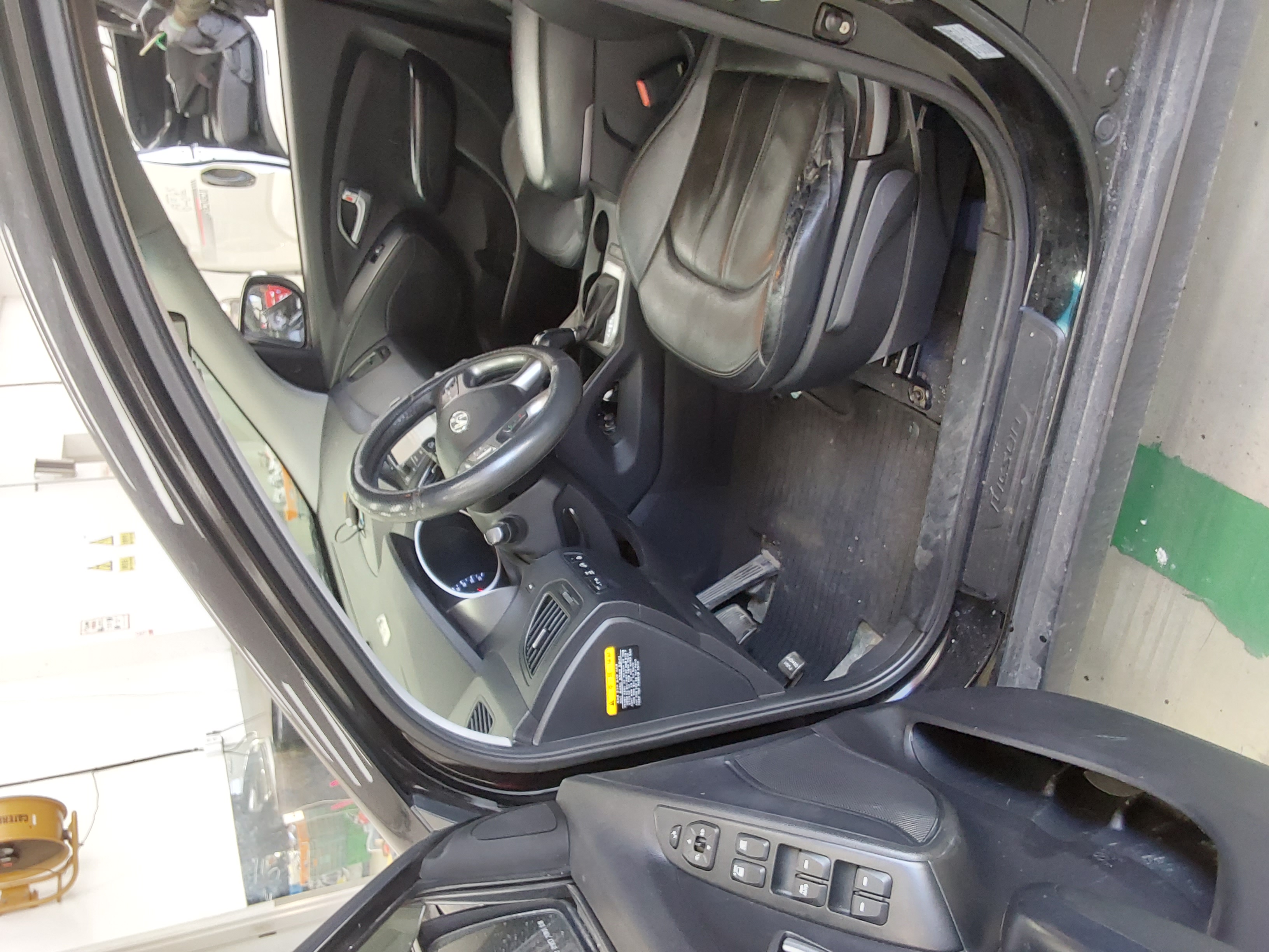 BMW iX - 9