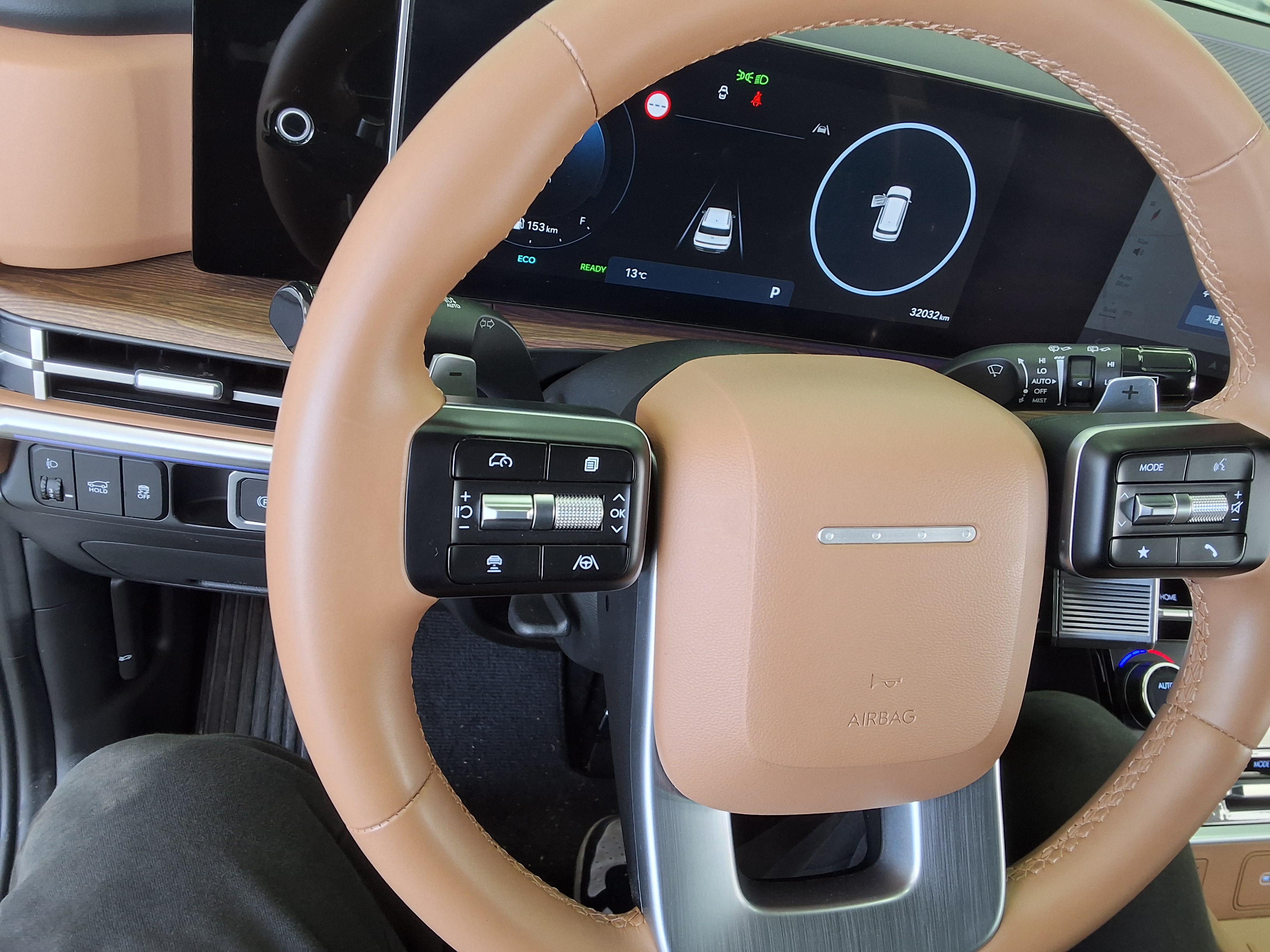 Hyundai Santa Fe 2025 - Image 21