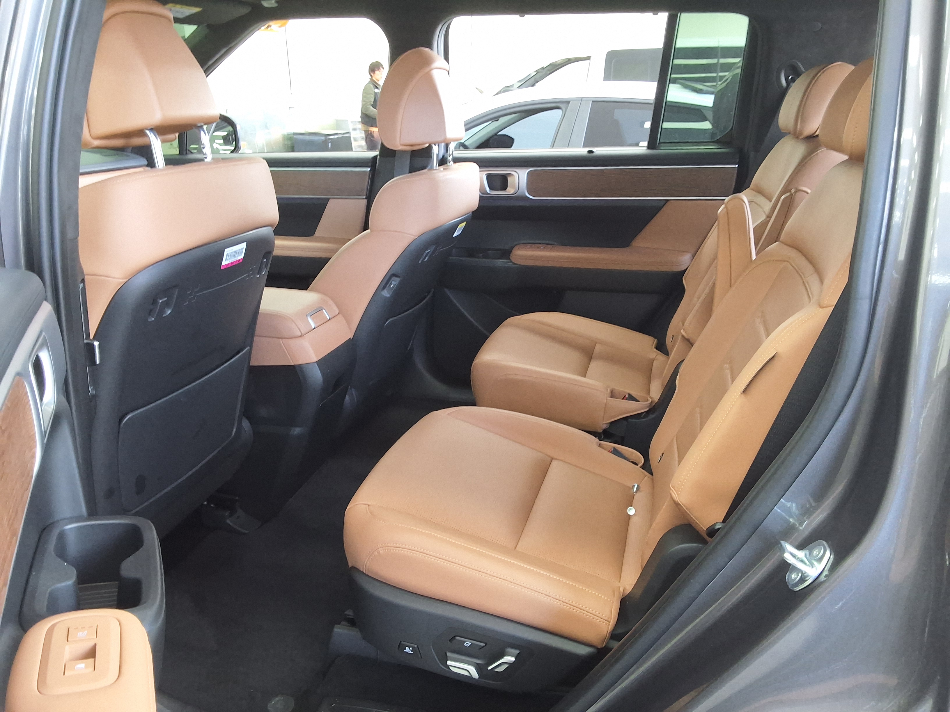Hyundai Santa Fe 2025 - Image 11