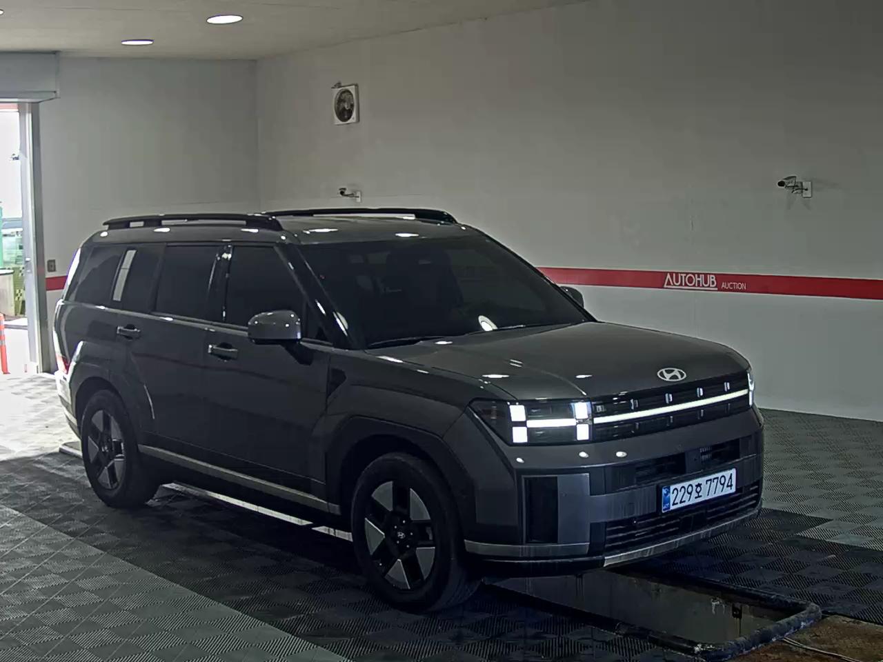 Hyundai Santa Fe 2025 - Image 2