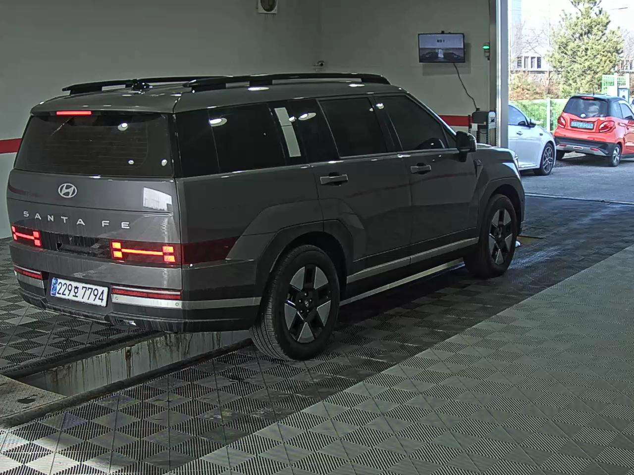 Hyundai Santa Fe 2025 - Image 4
