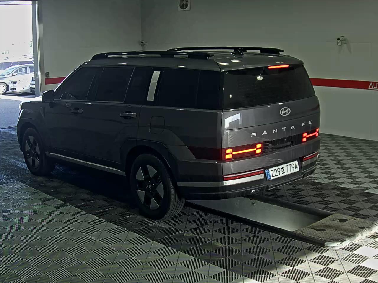 Hyundai Santa Fe 2025 - Image 5