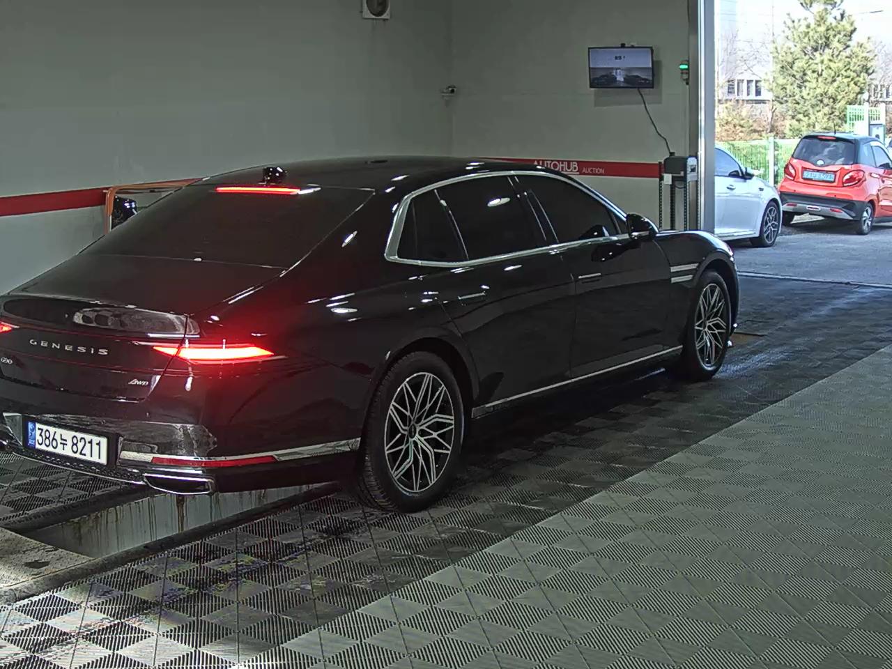 Hyundai Genesis 2023 - Image 4