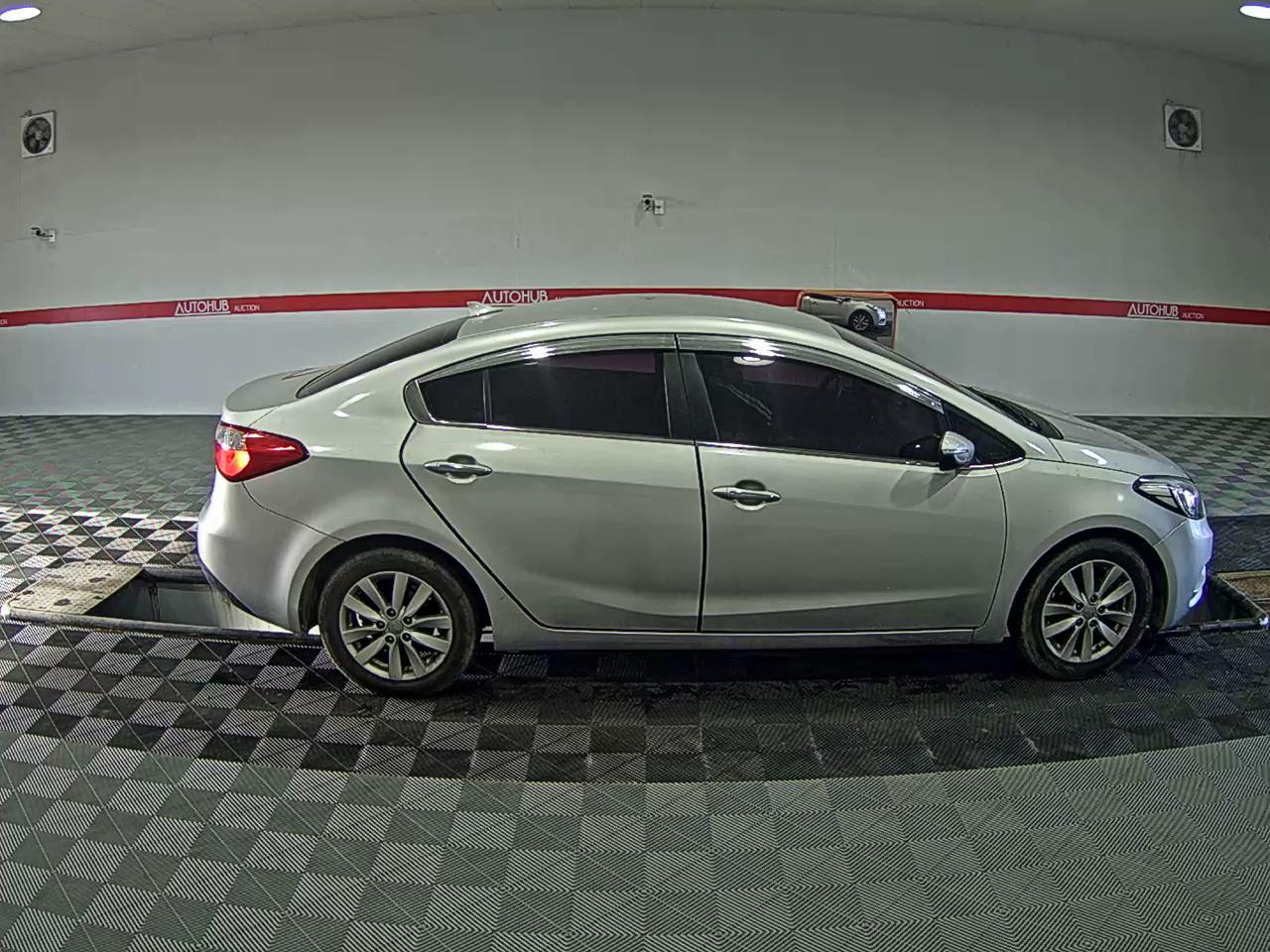 Kia K3 2013 - Image 3