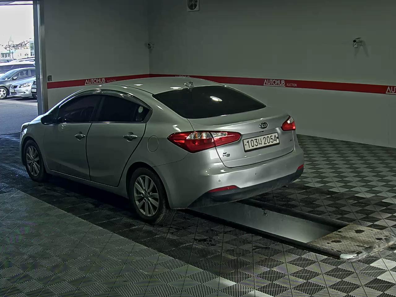 Kia K3 2013 - Image 5