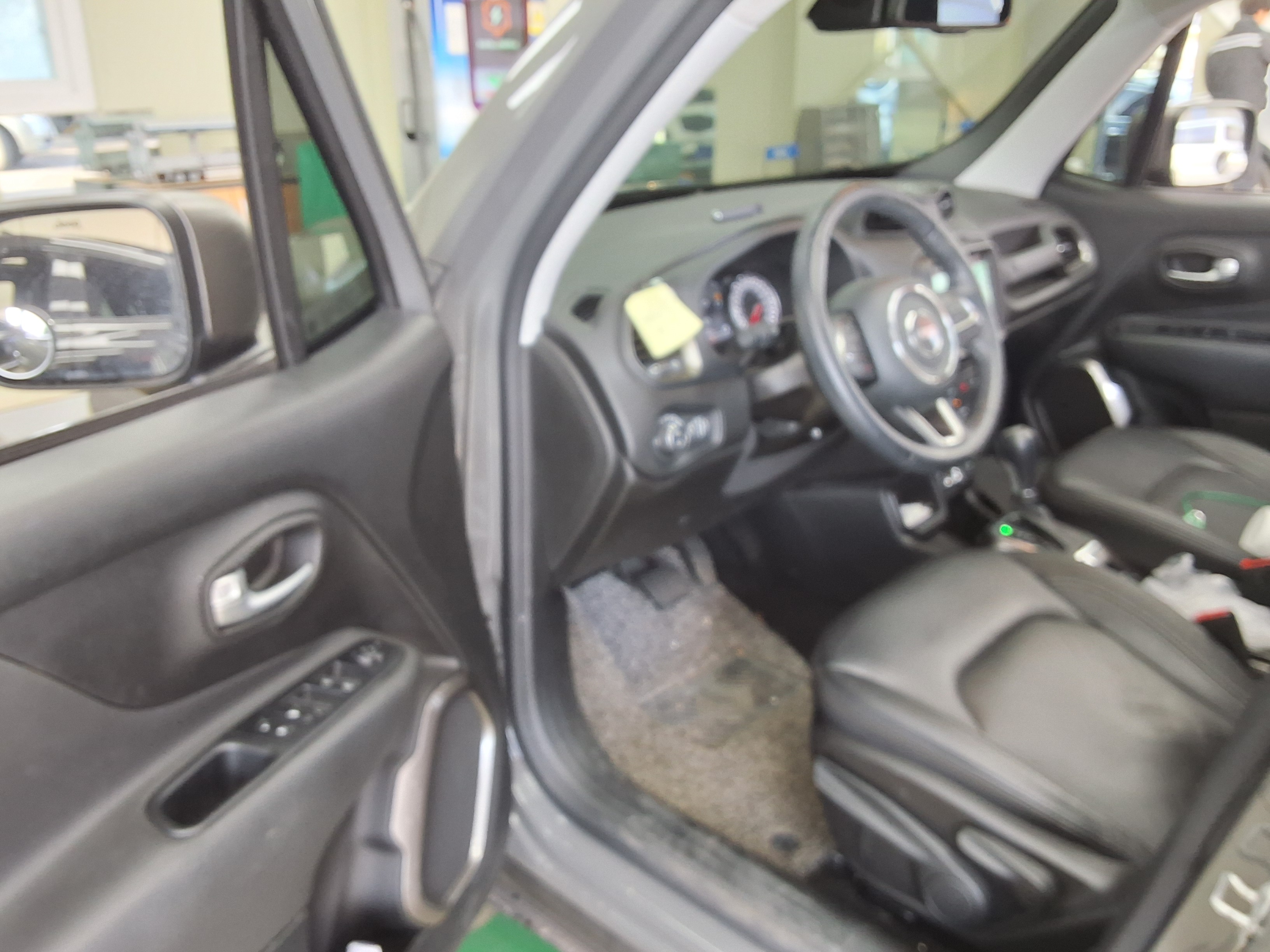 Jeep Renegade - 9
