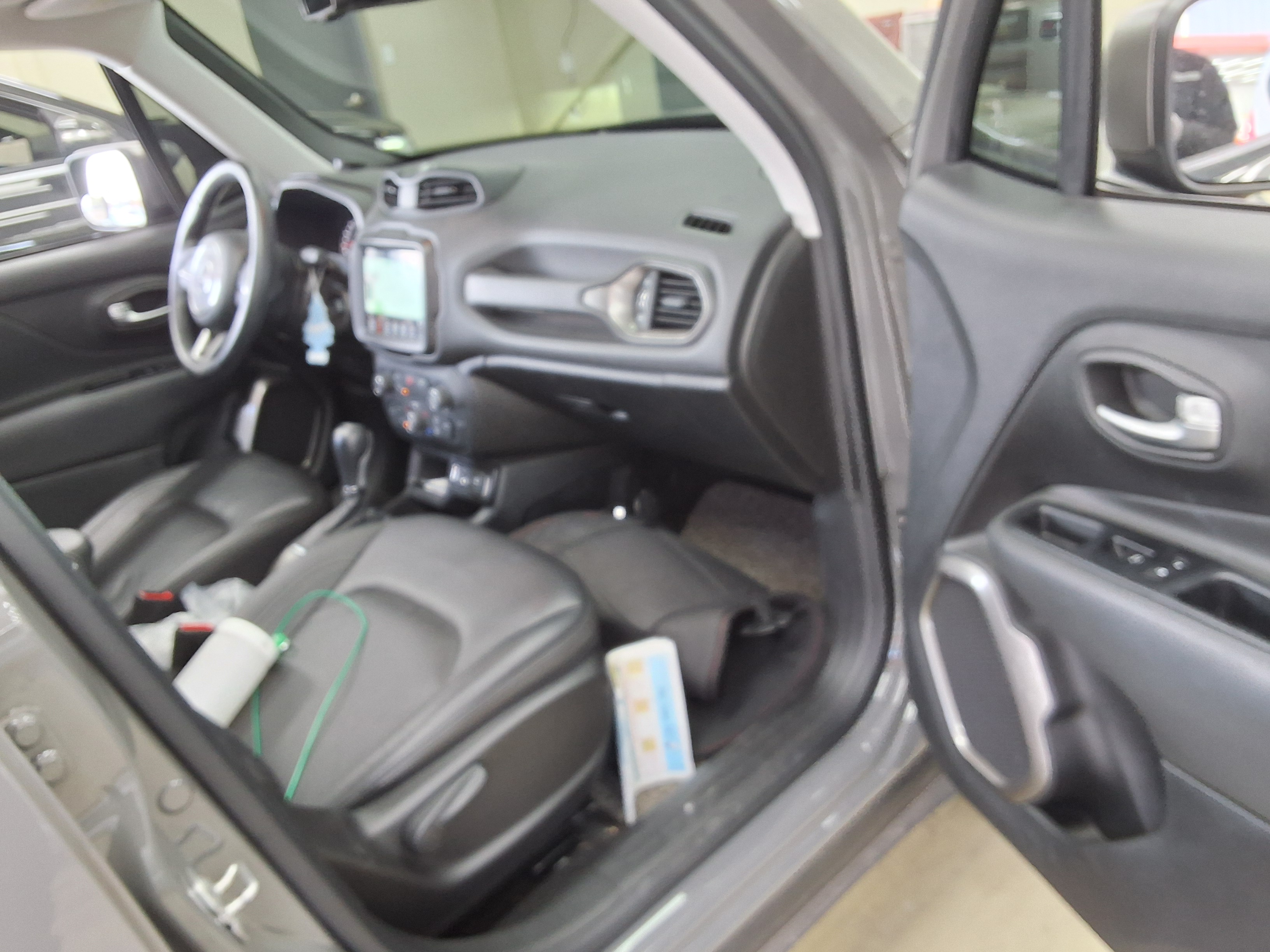 Jeep Renegade - 13