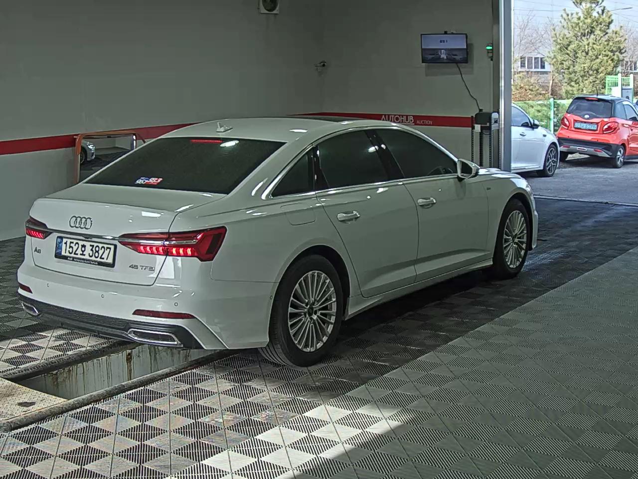 أودي A6 - 4