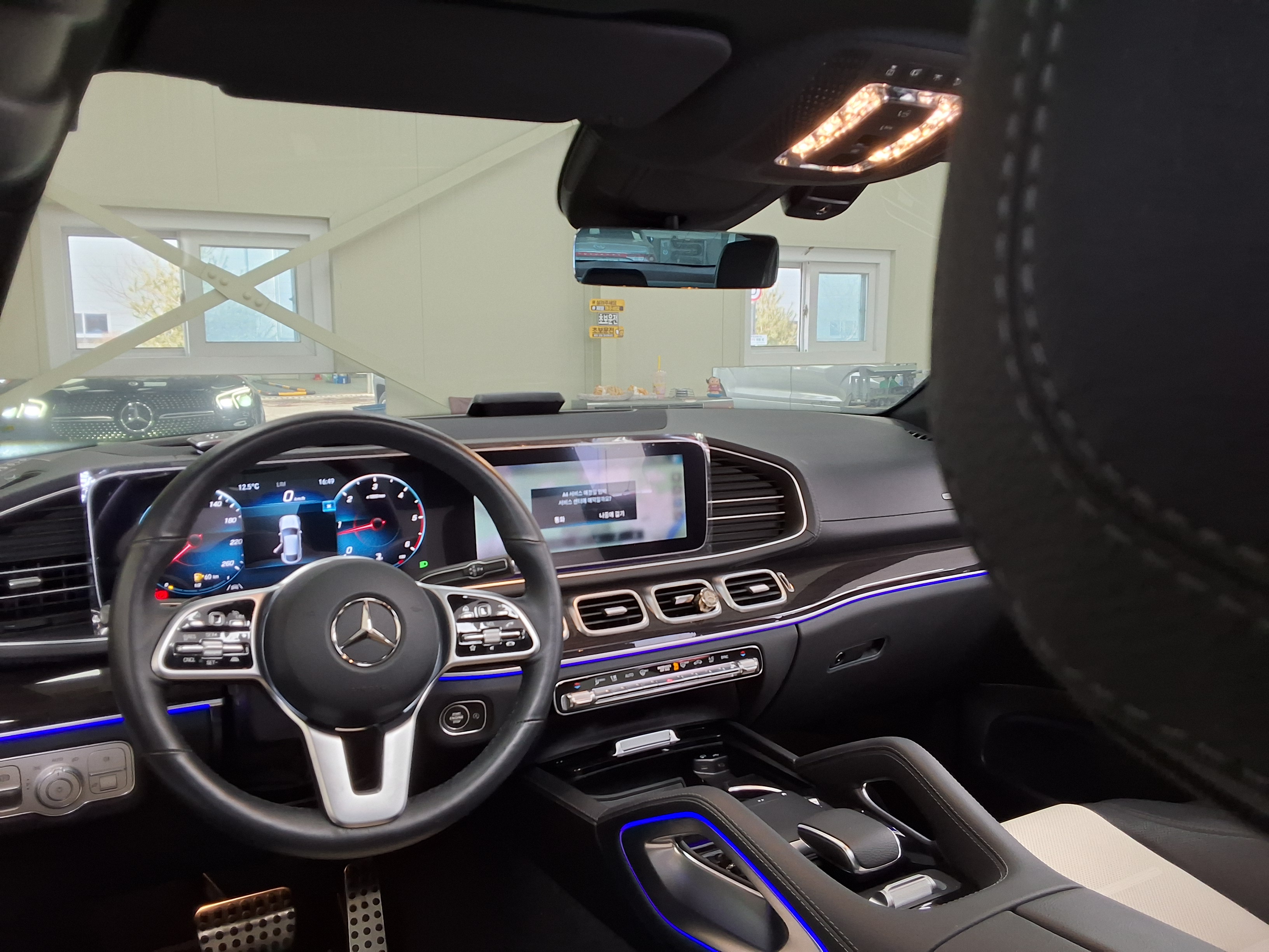 مرسيدس بنز GLE 2022 - صورة 10