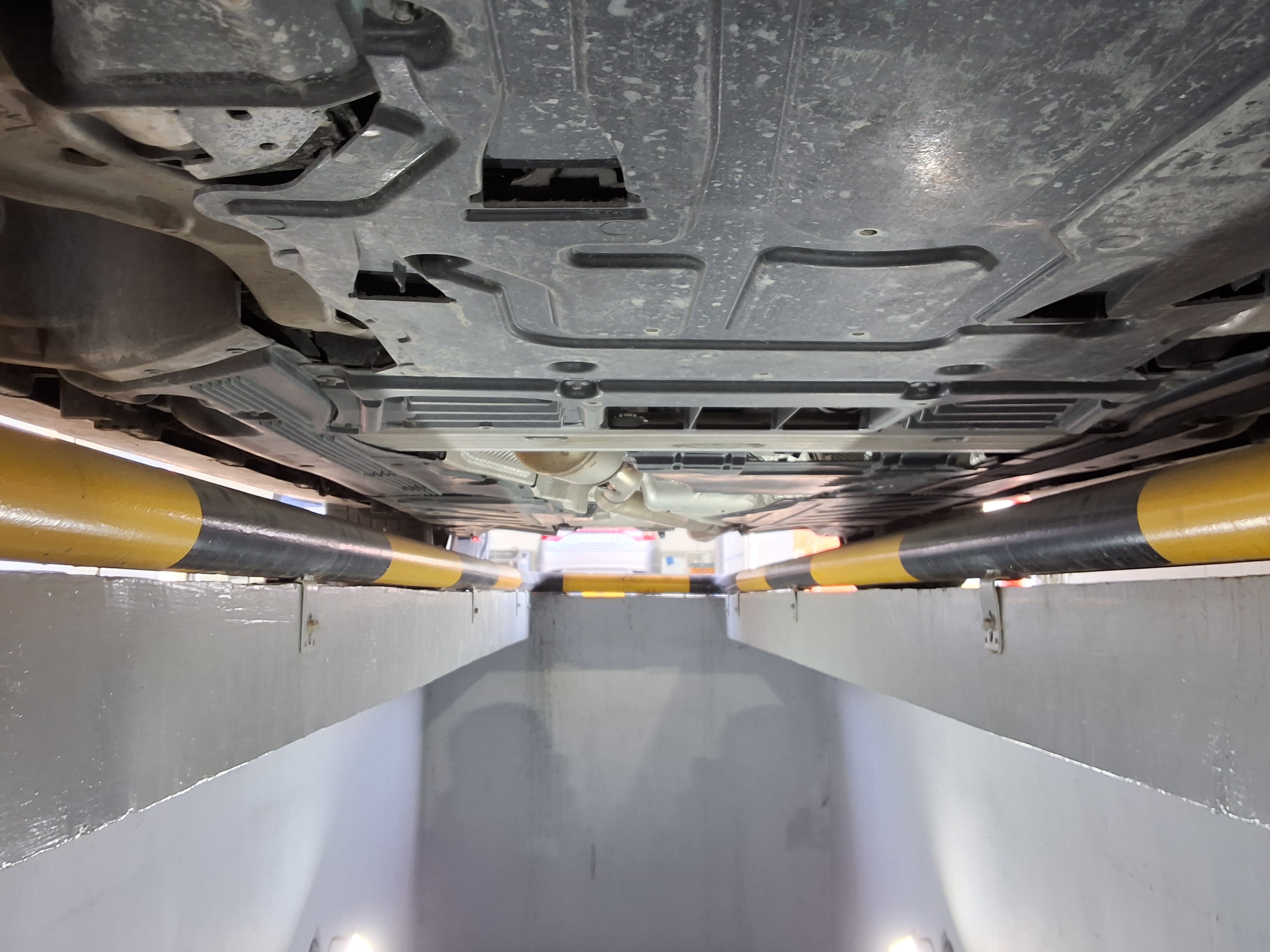 مرسيدس بنز GLE 2022 - صورة 19