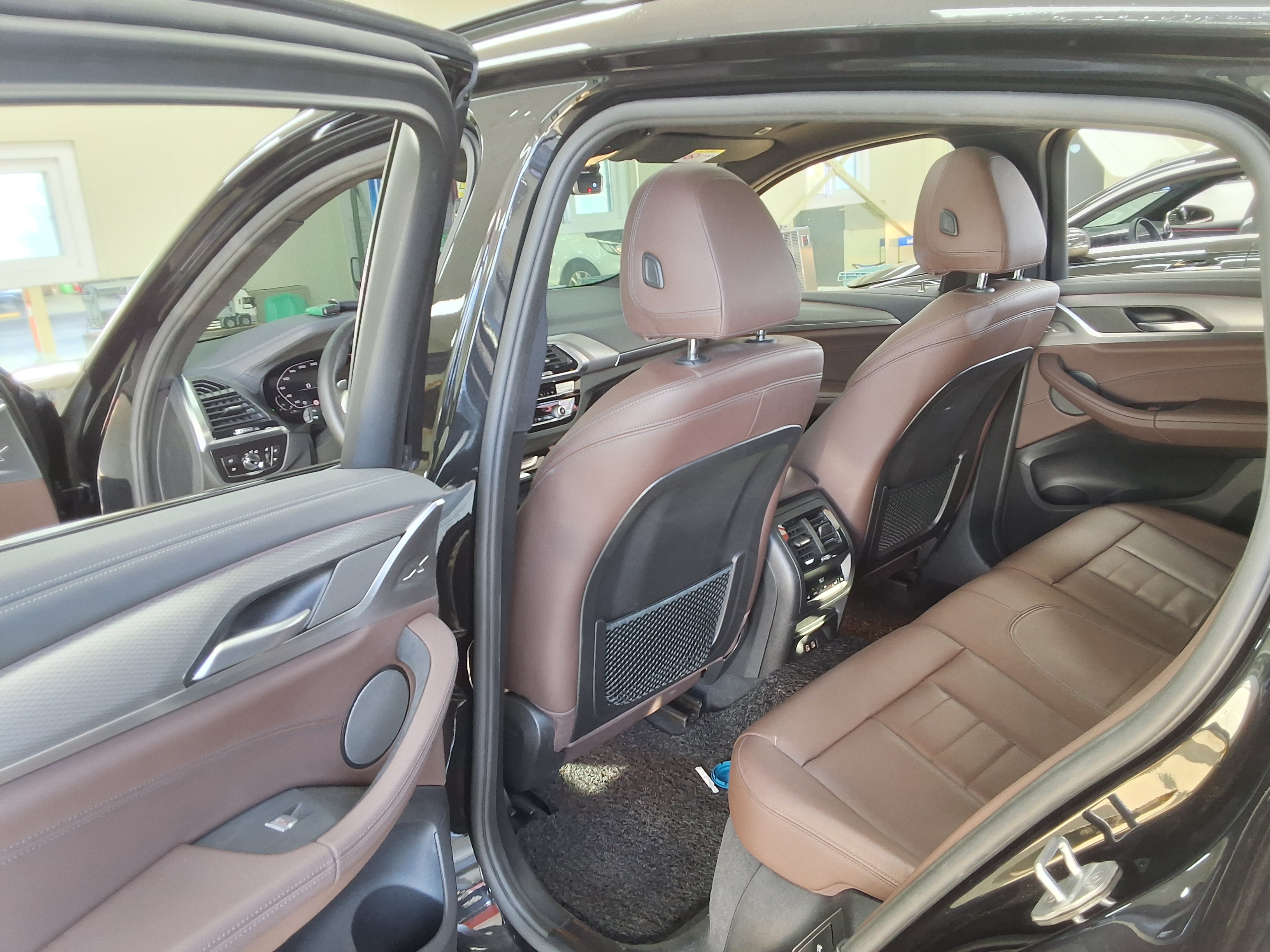 BMW X4 - 11