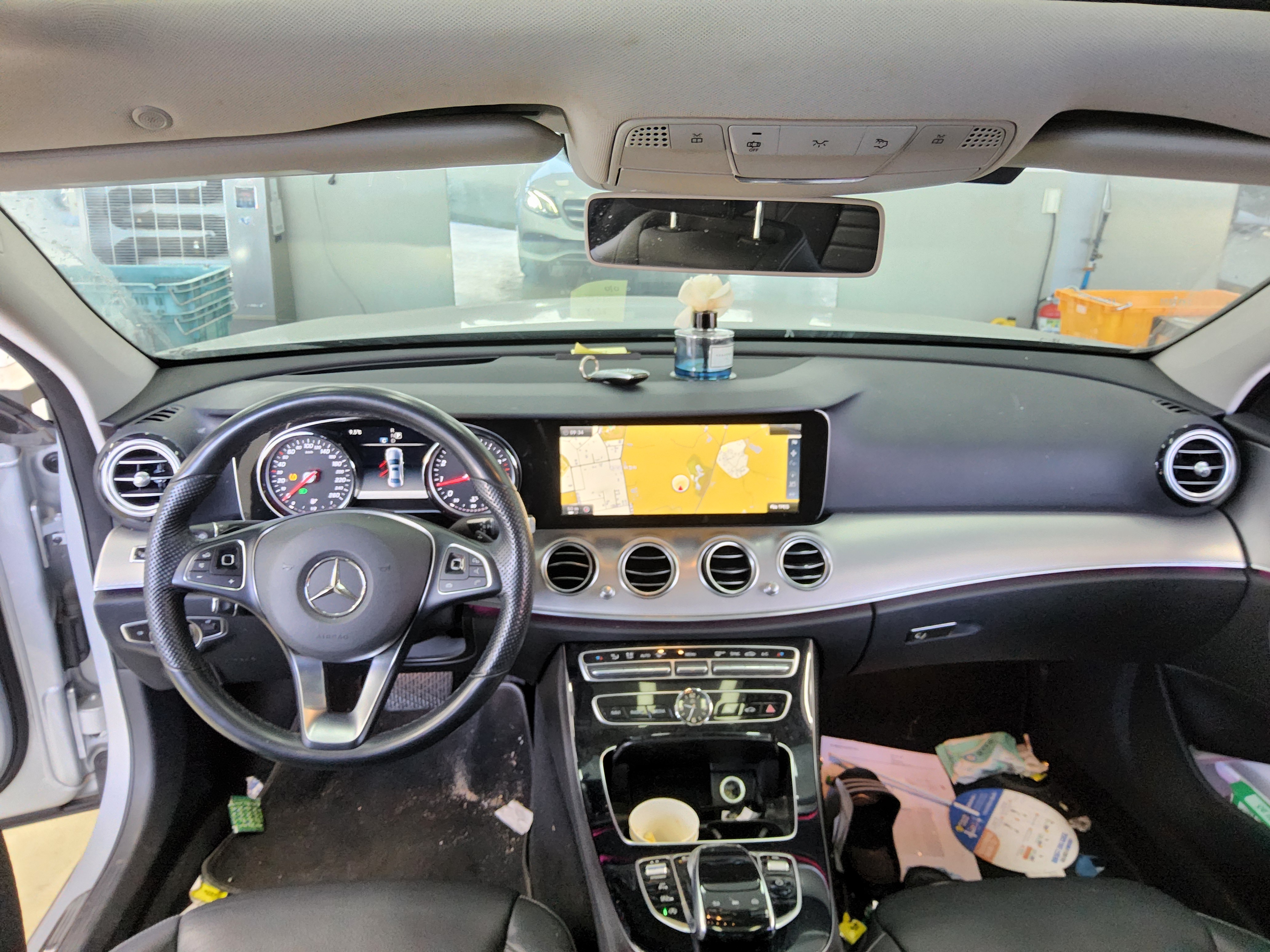 메르세데스-벤츠 E-클래스 2017 - 이미지 10