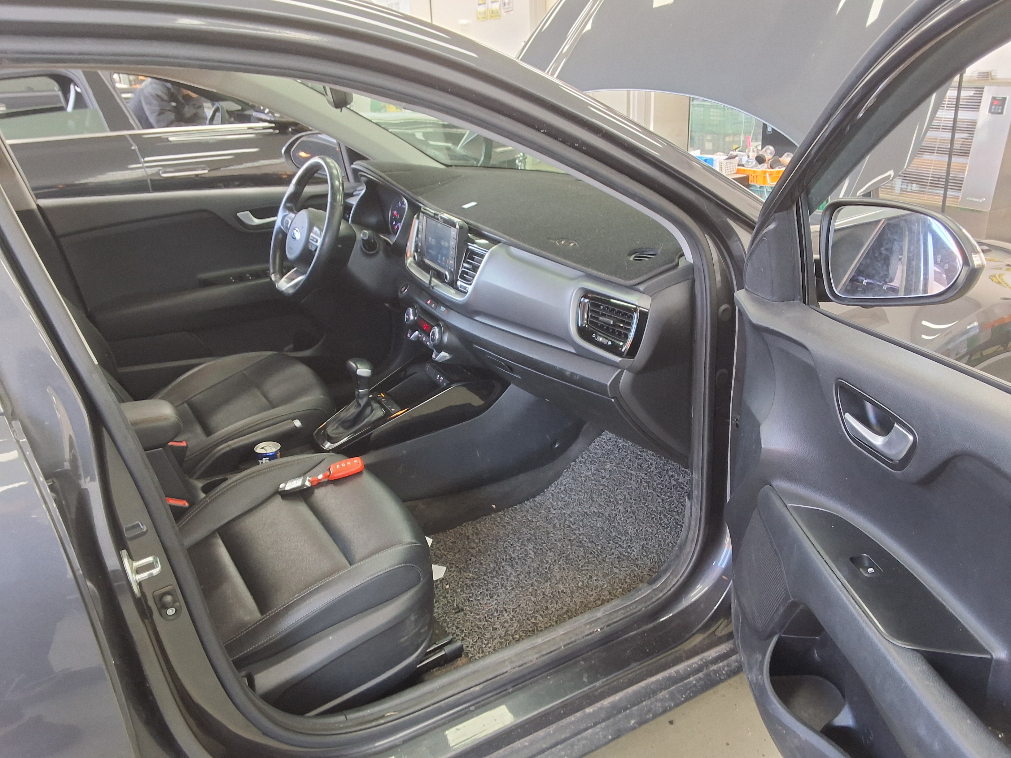 Kia Stonic 2018 - Image 13