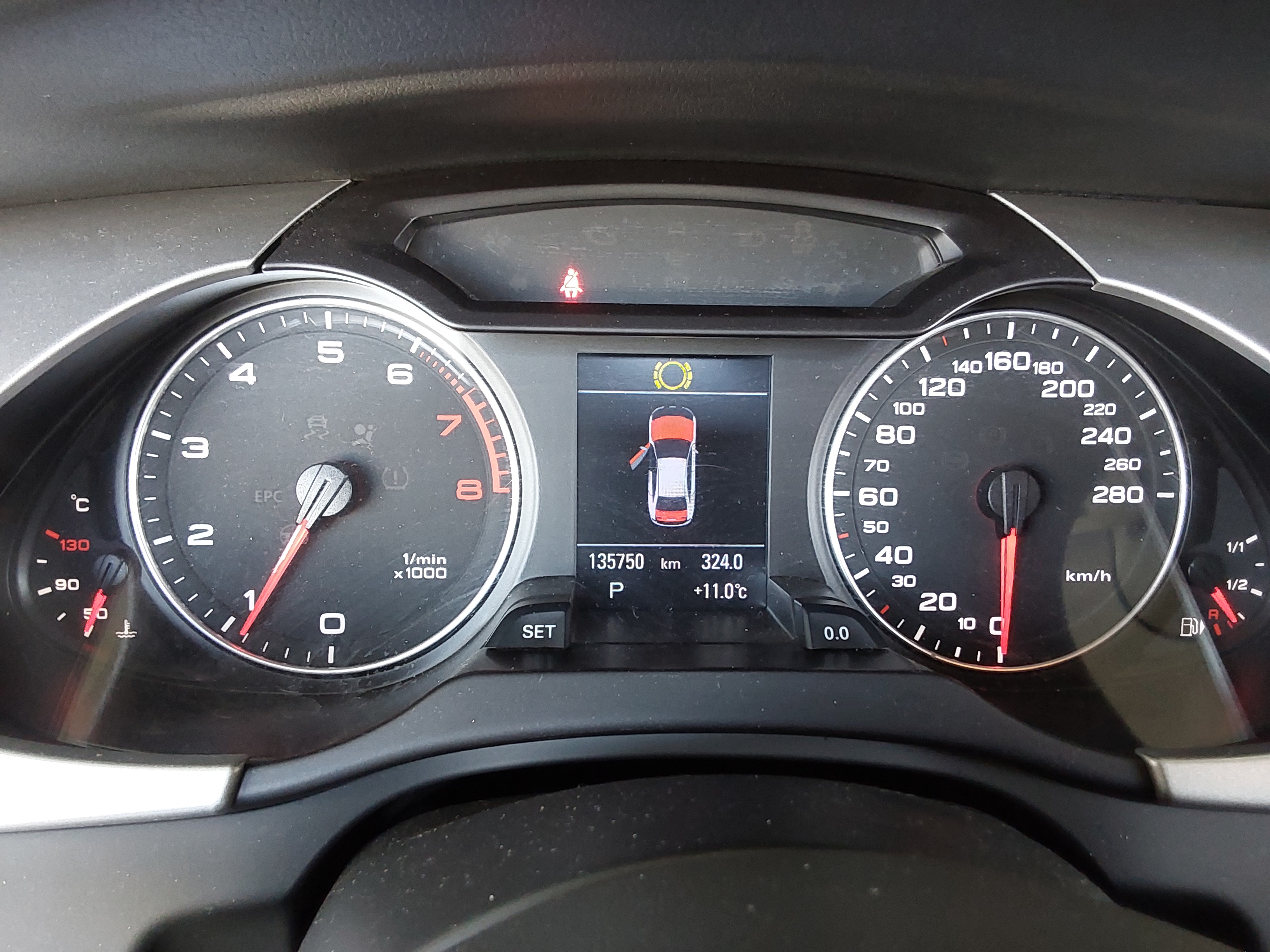 Audi A4 2010 - Image 8