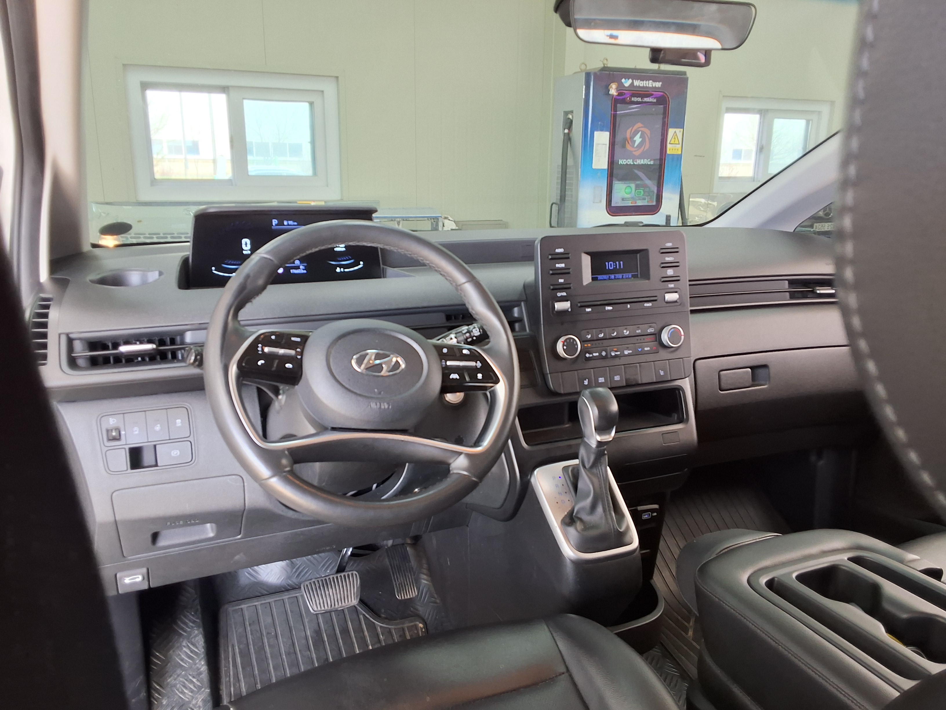 Hyundai Staria 2023 - Image 10