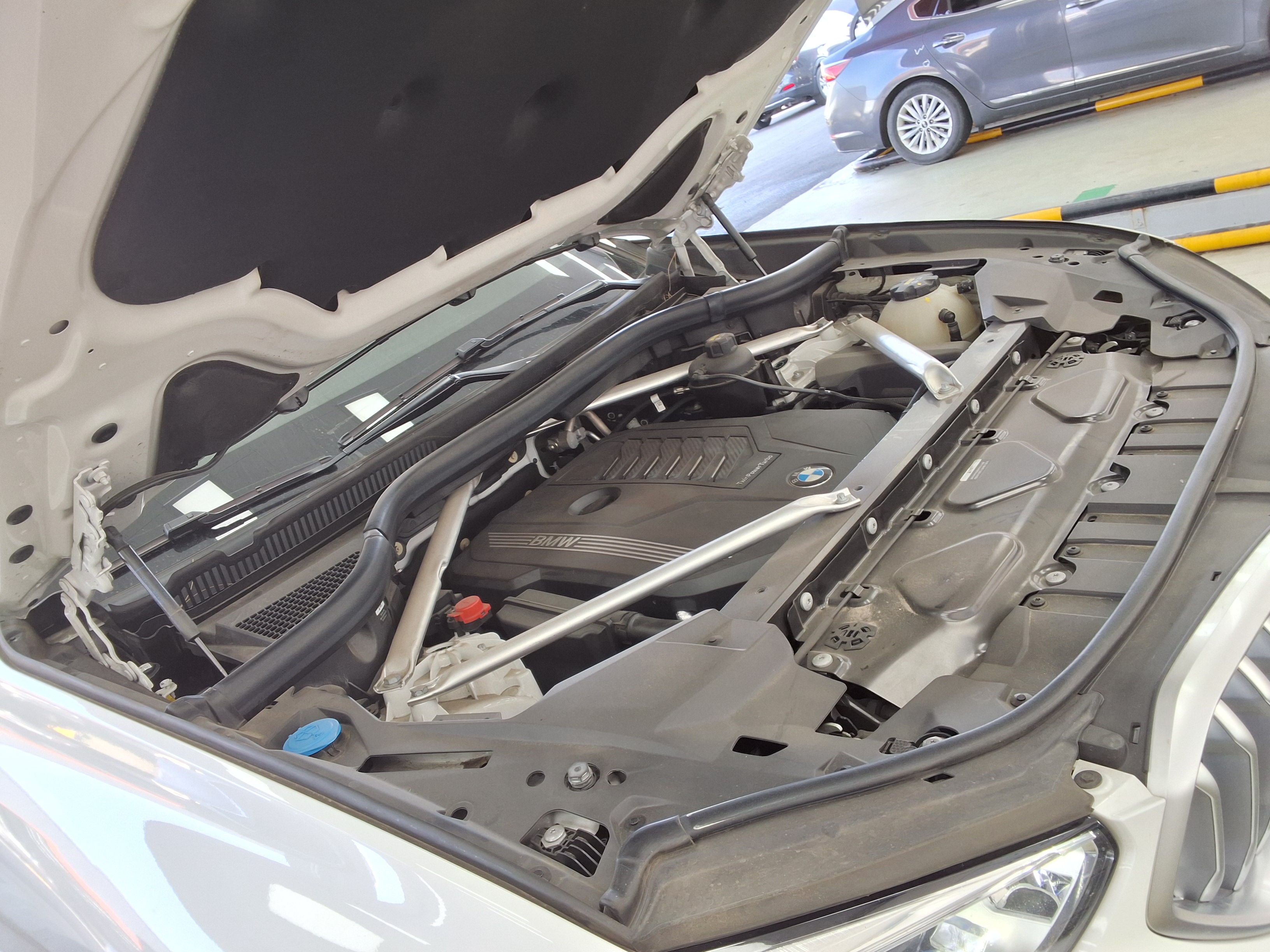 BMW X6 - 16