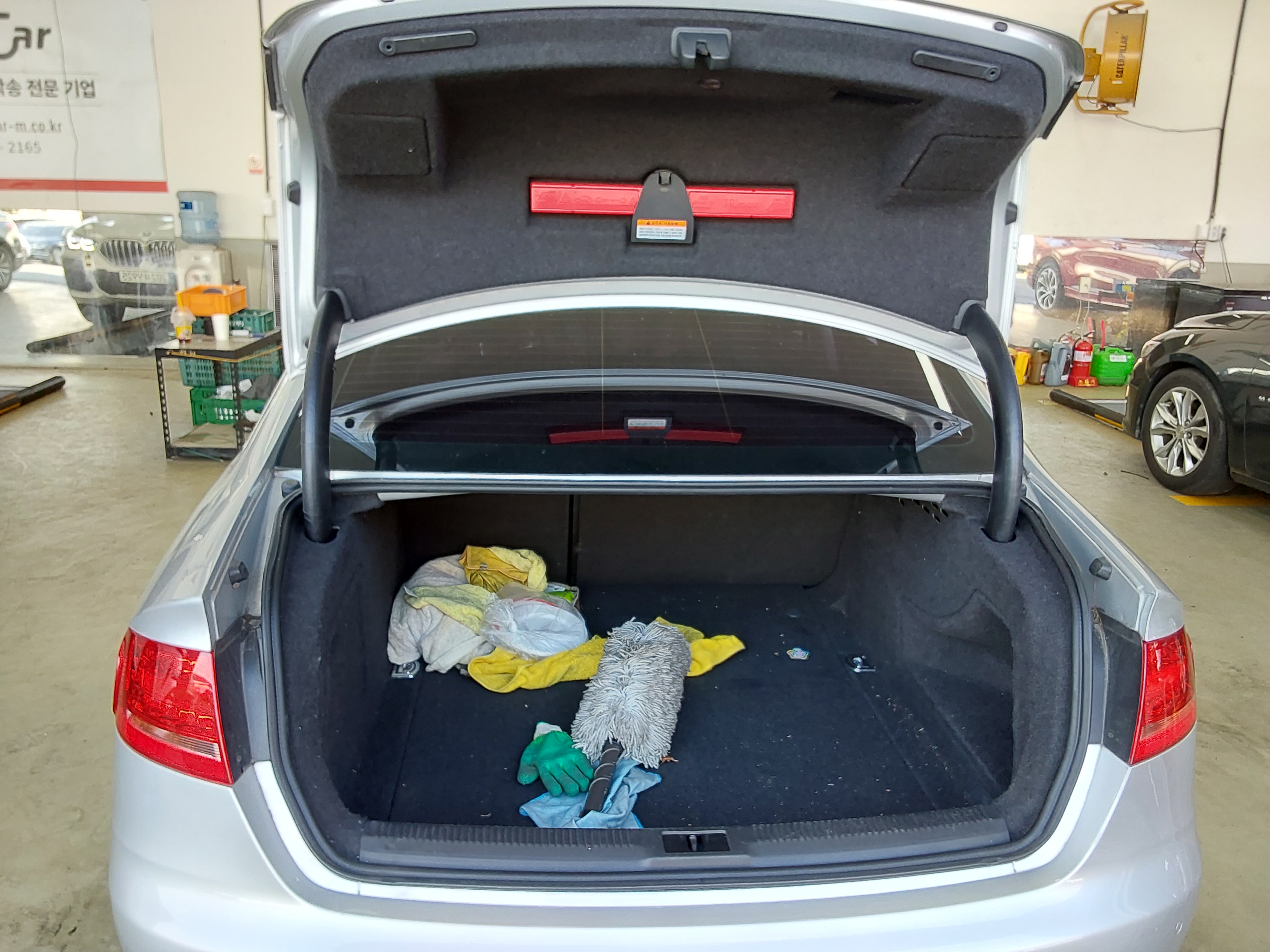 Audi A4 2010 - Image 14