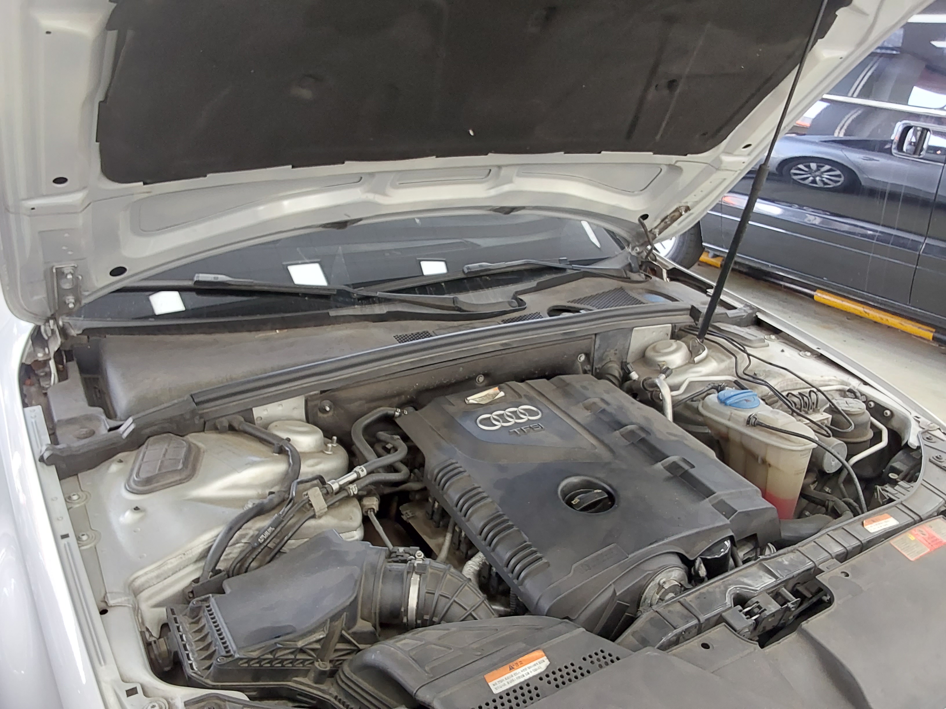 Audi A4 2010 - Image 18
