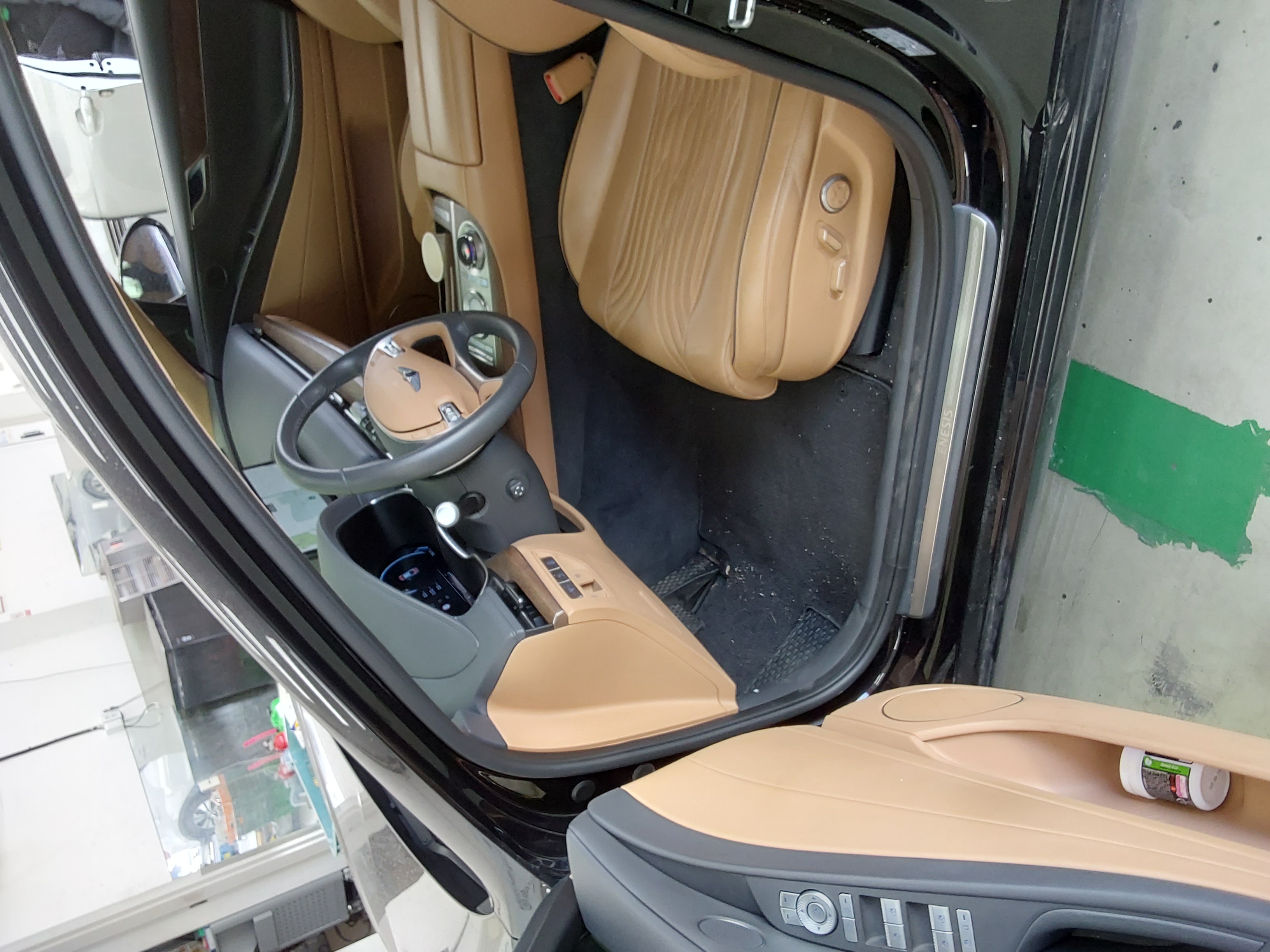 Hyundai Genesis 2022 - Image 9