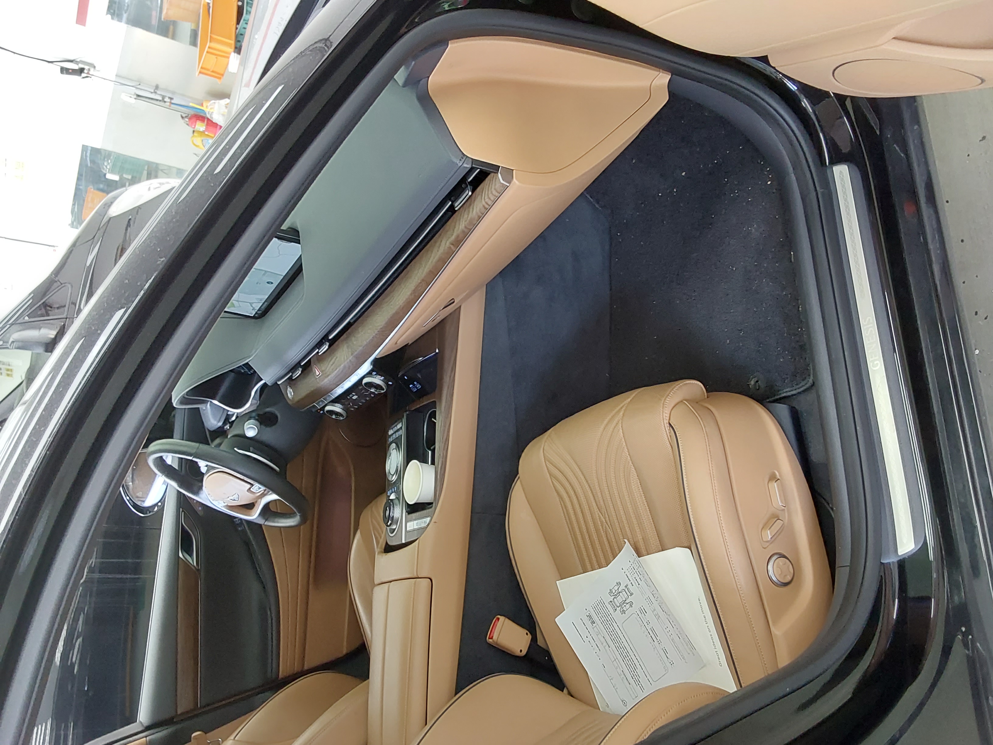 Hyundai Genesis 2022 - Image 13