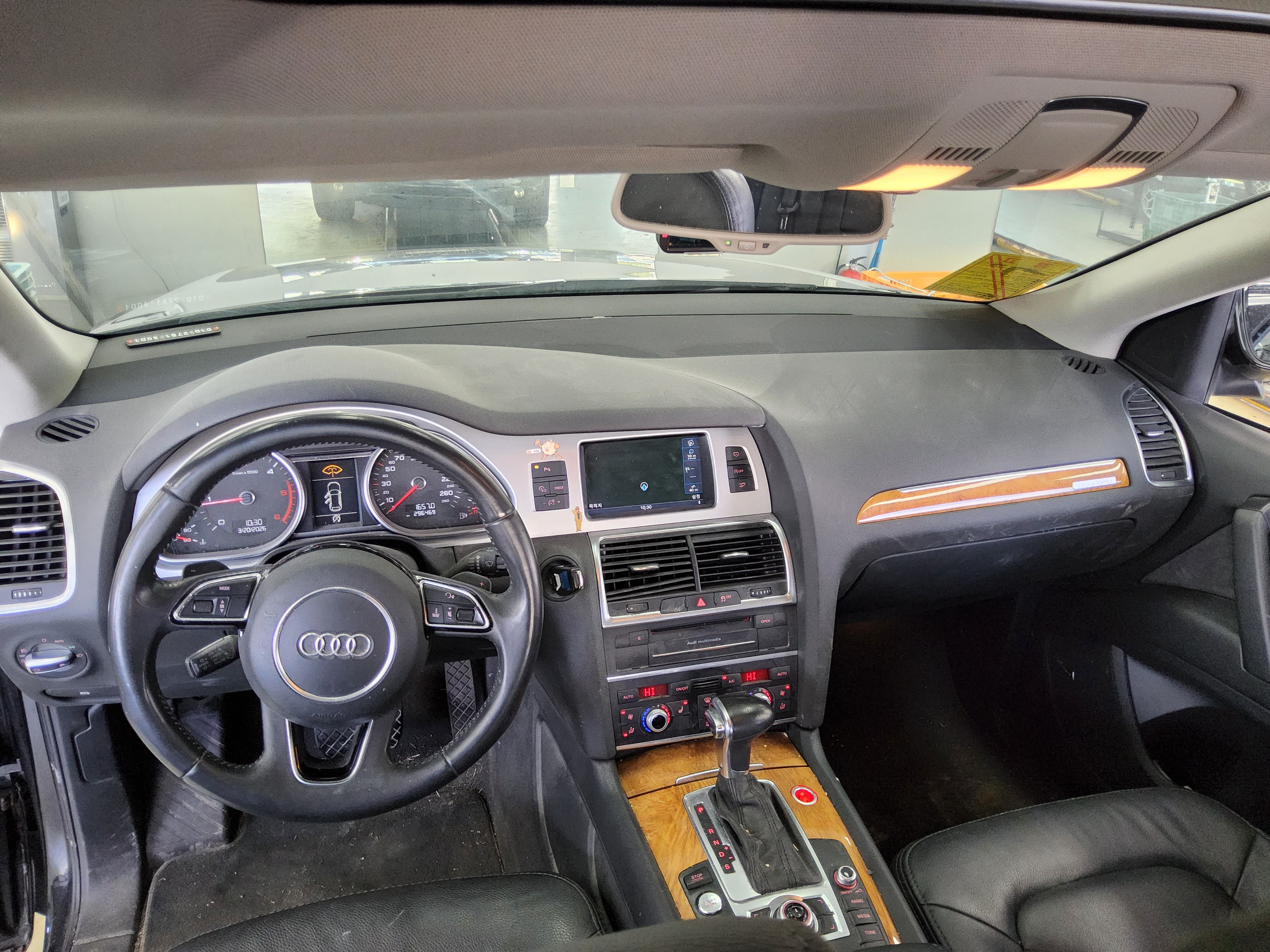 Audi Q7 2014 - Image 10