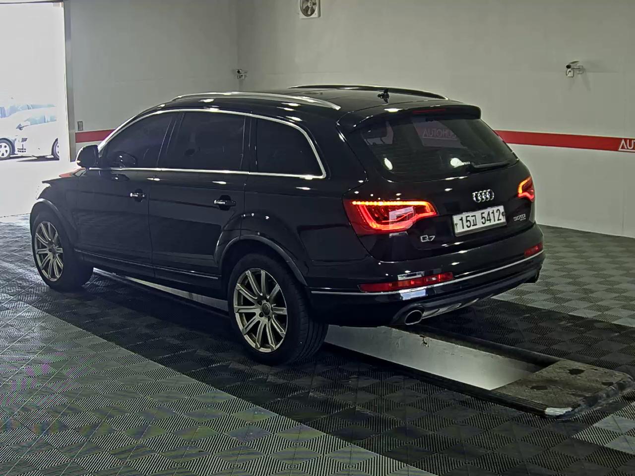 Audi Q7 2014 - Image 5