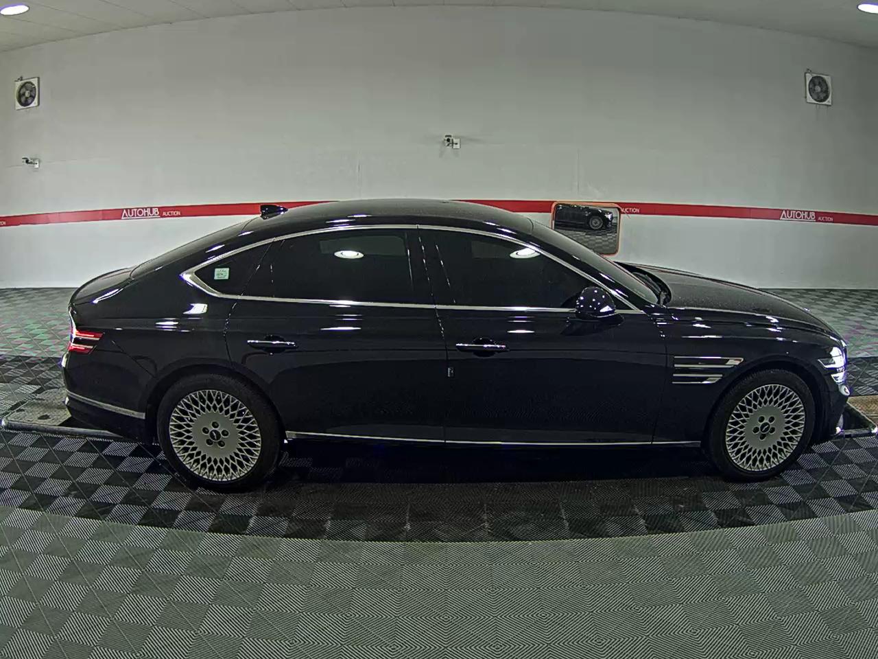 2022 - genesis g80