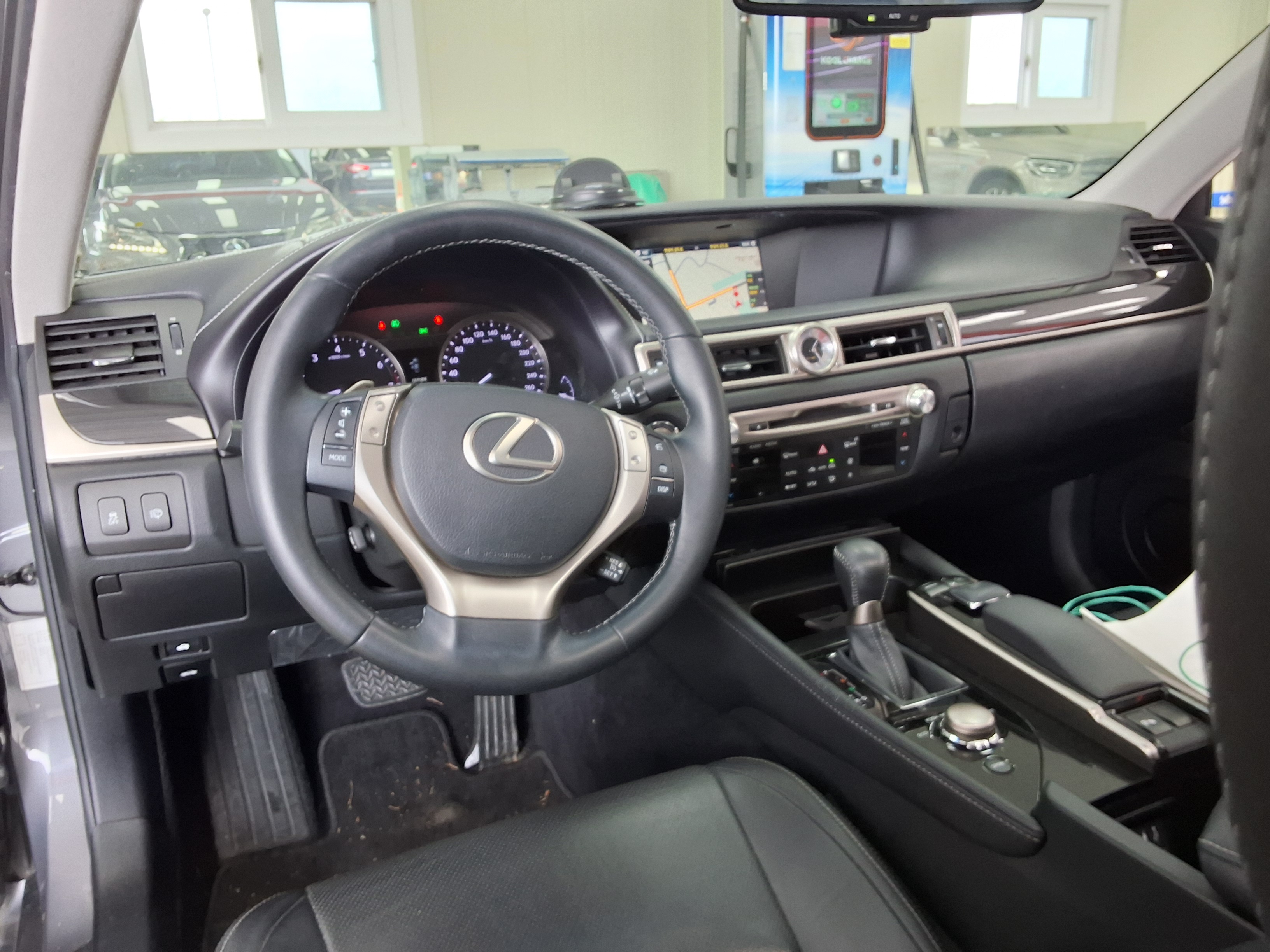 LEXUS GS - 10