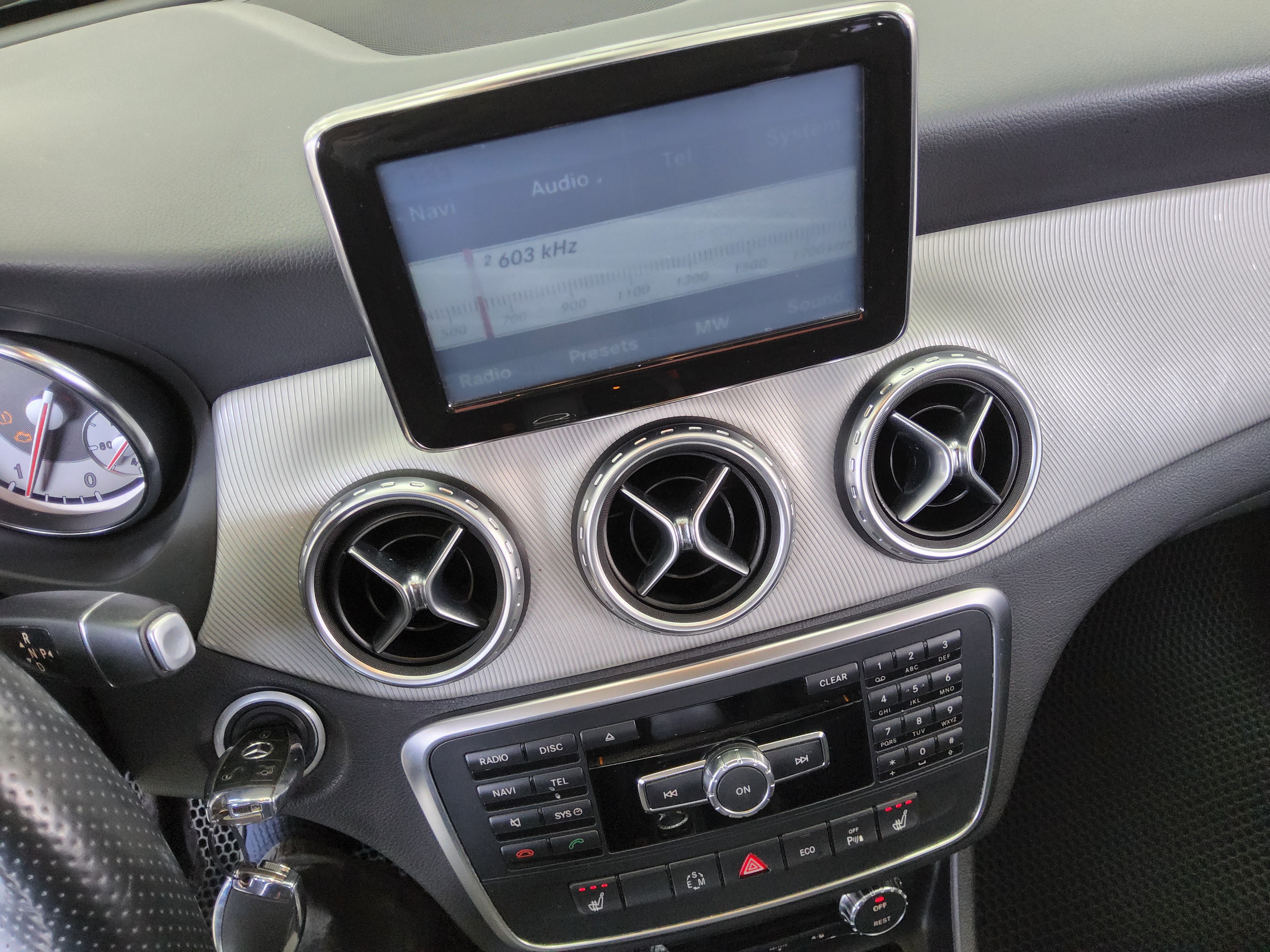 Mercedes-Benz GLA-Class - 17