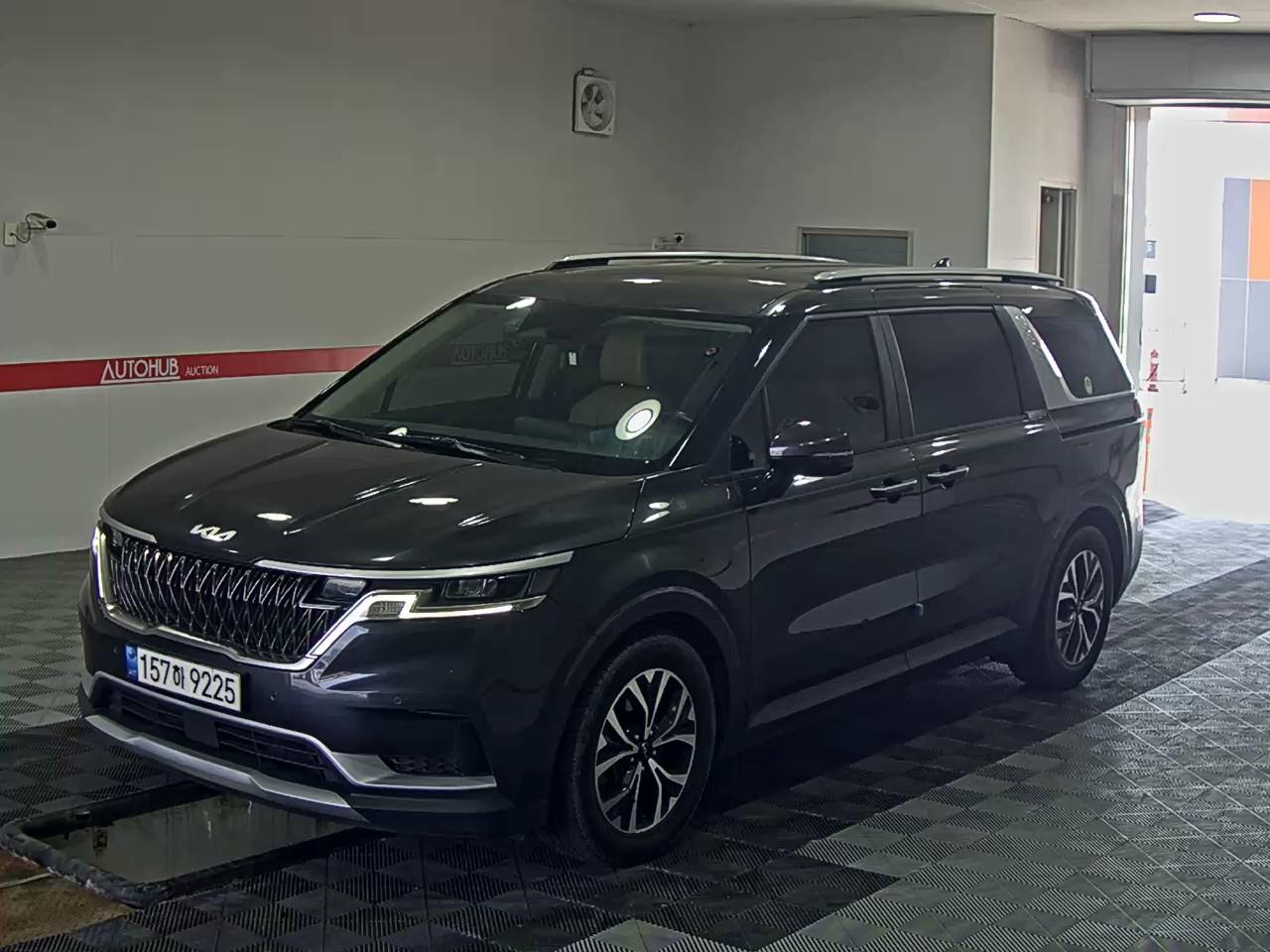 KIA CARNIVAL (KA4)
