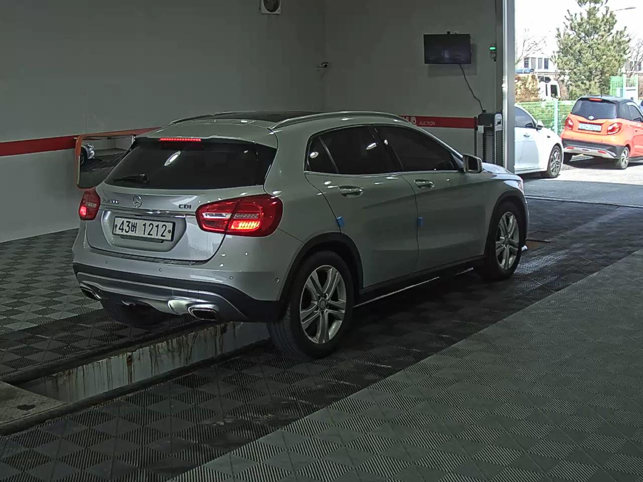 Mercedes-Benz GLA-Class - 4