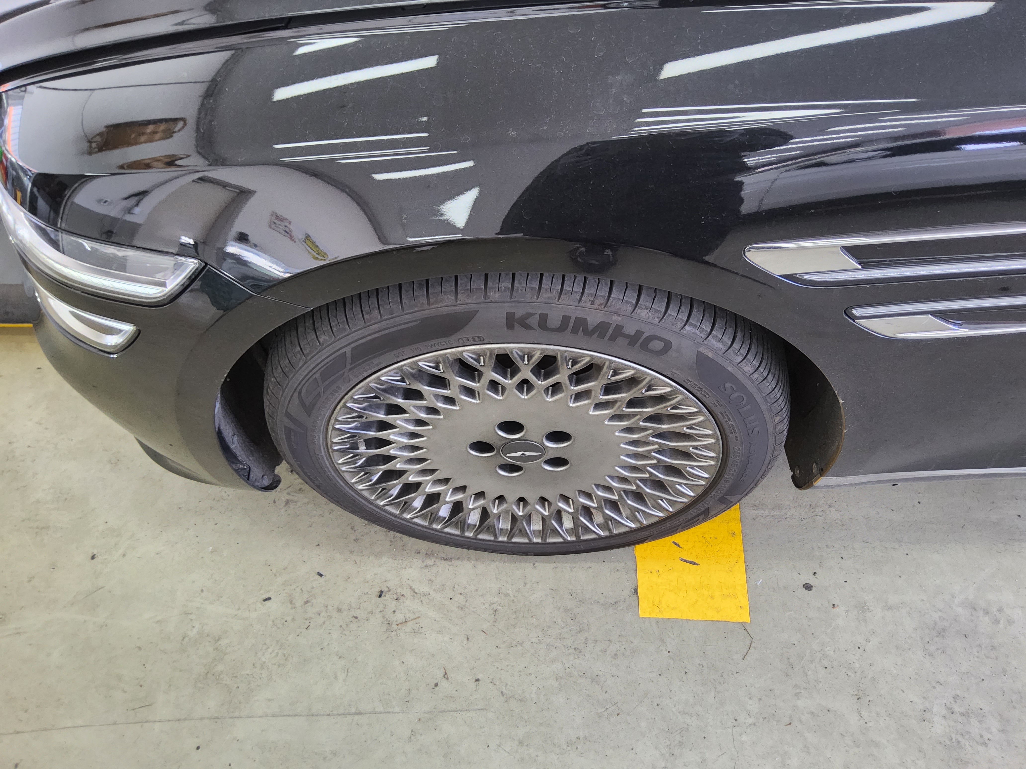 Hyundai Genesis 2021 - Image 19
