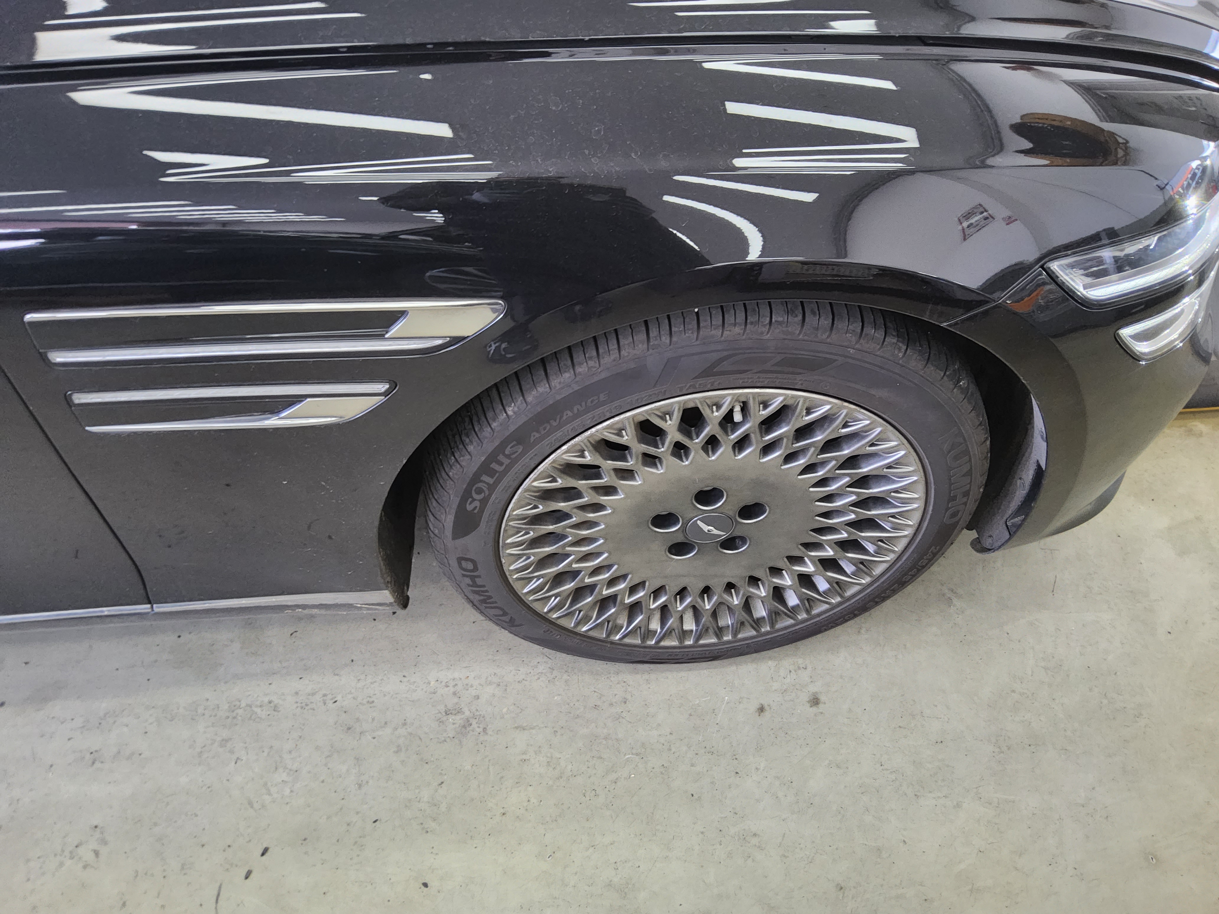 Hyundai Genesis 2021 - Image 21